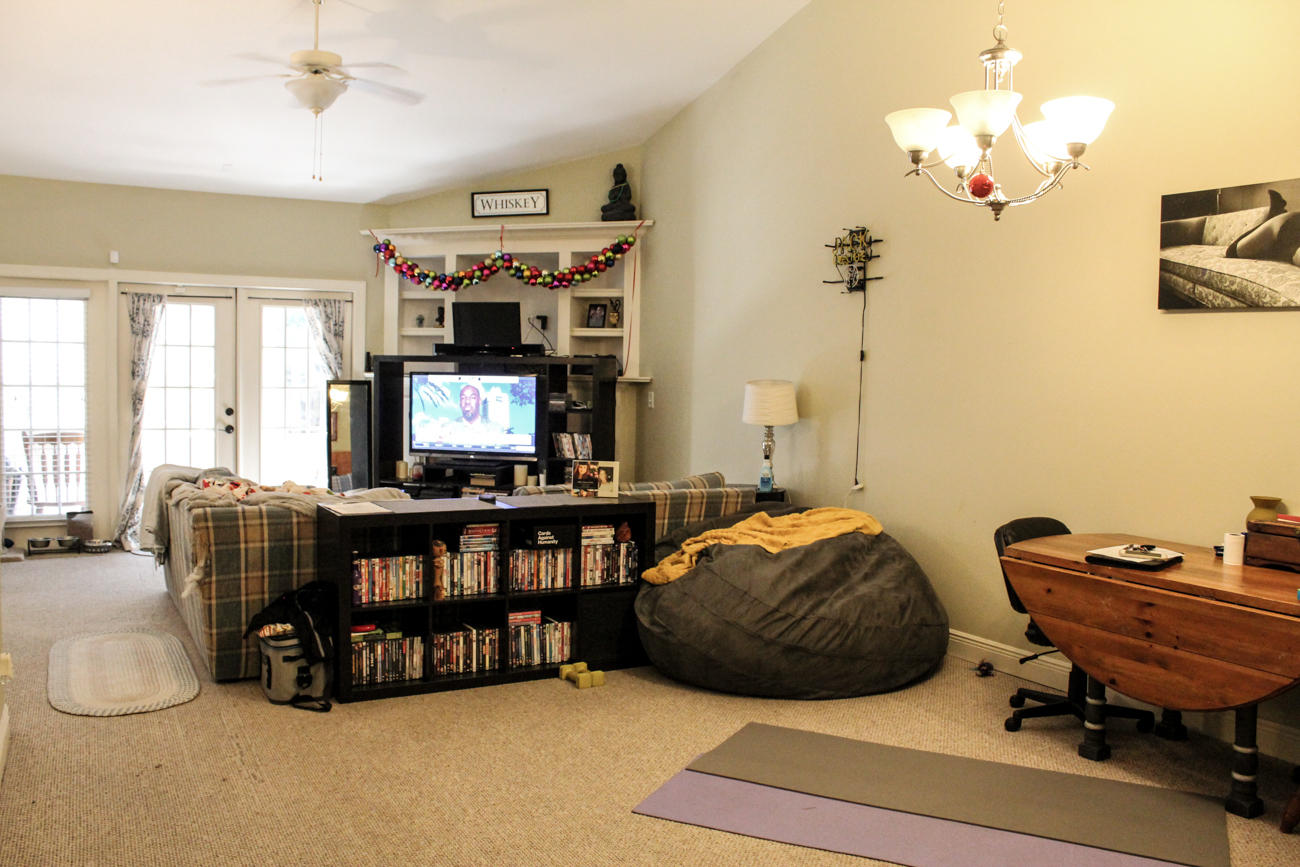 DIAMOND LAKES - Residential