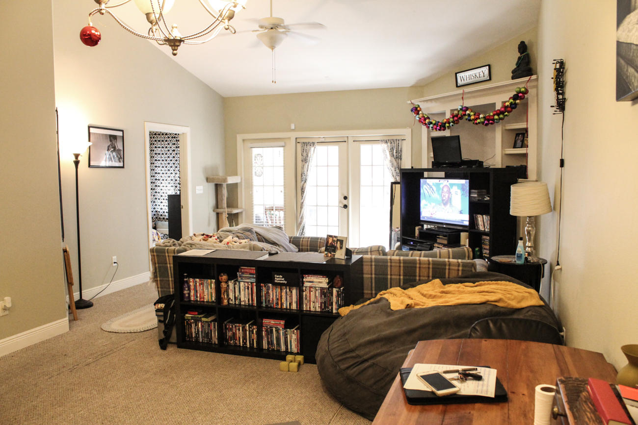 DIAMOND LAKES - Residential