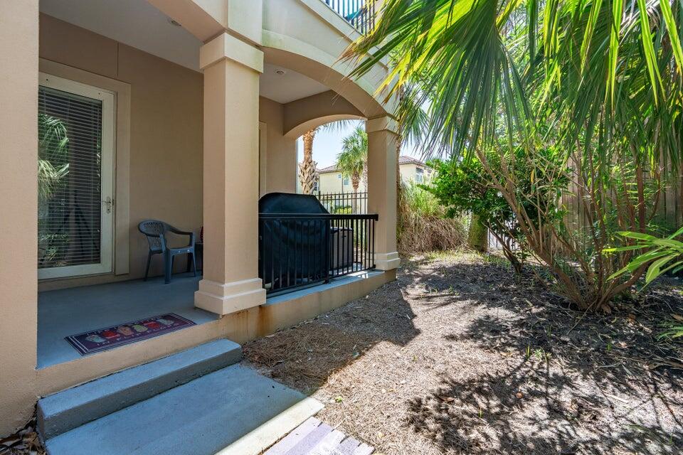 MIRAMAR BEACH VILLAS - Residential