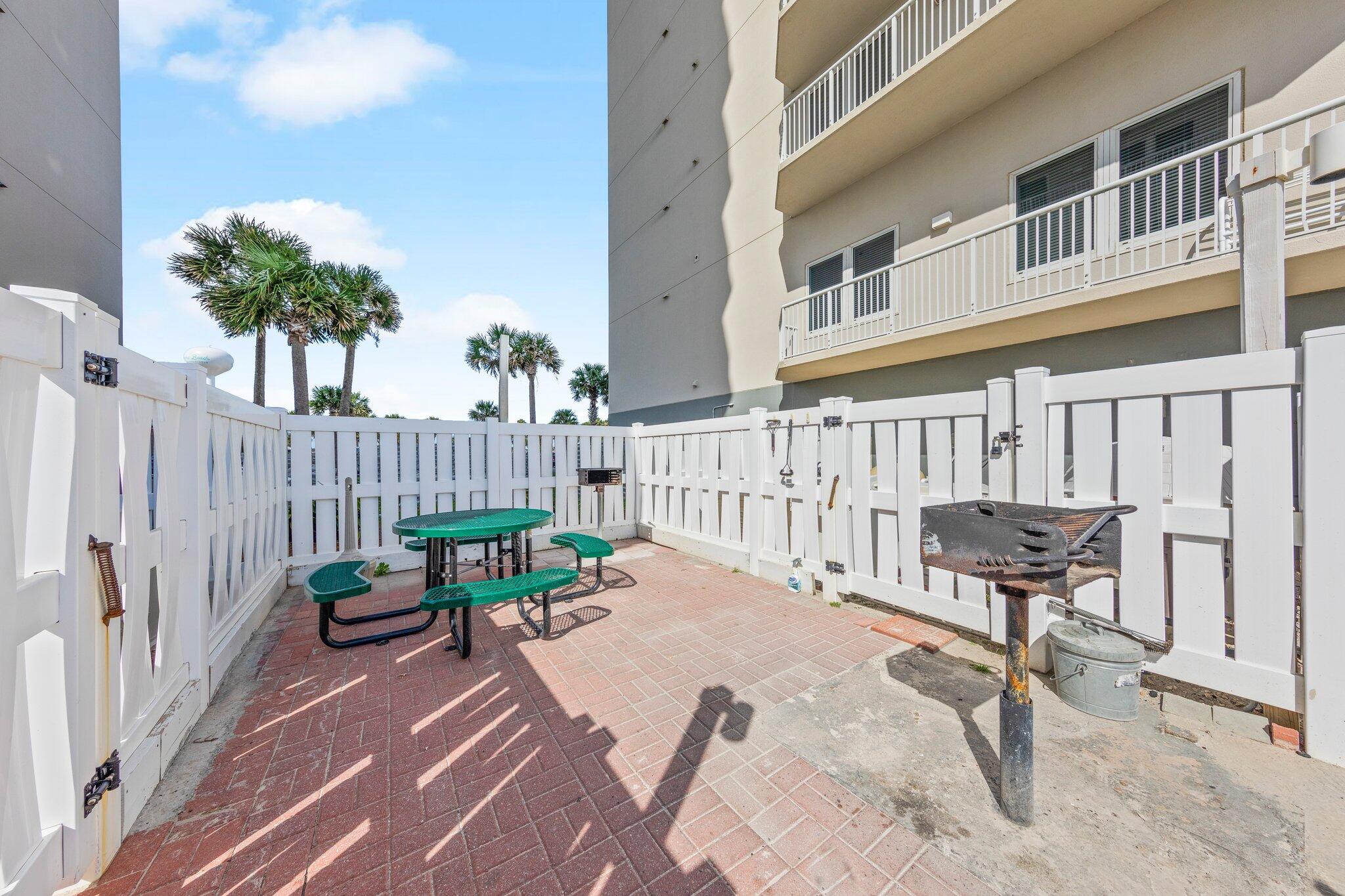 SUMMERWIND CONDOS - Residential