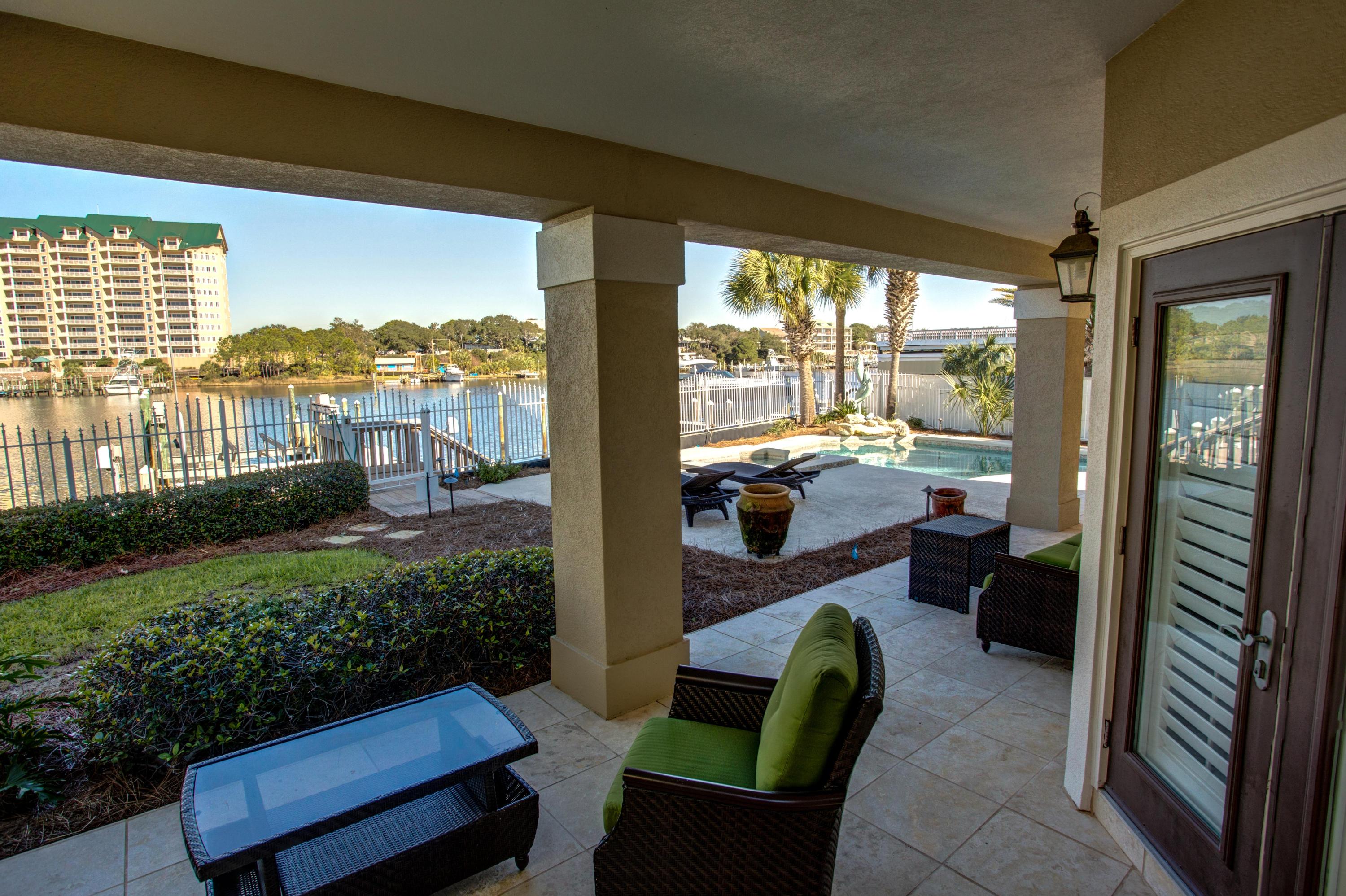 HOLIDAY ISLE - Residential