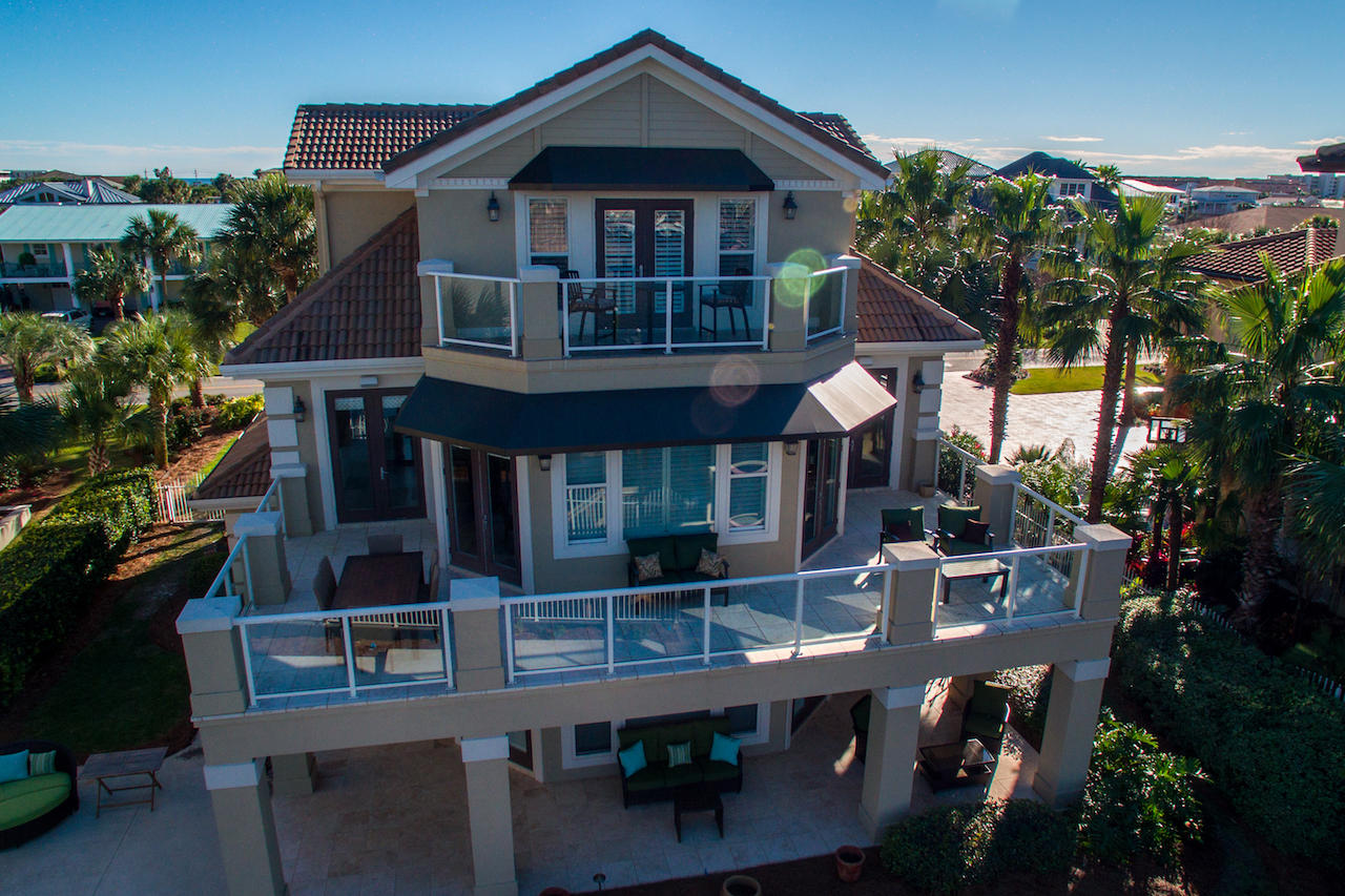 HOLIDAY ISLE - Residential