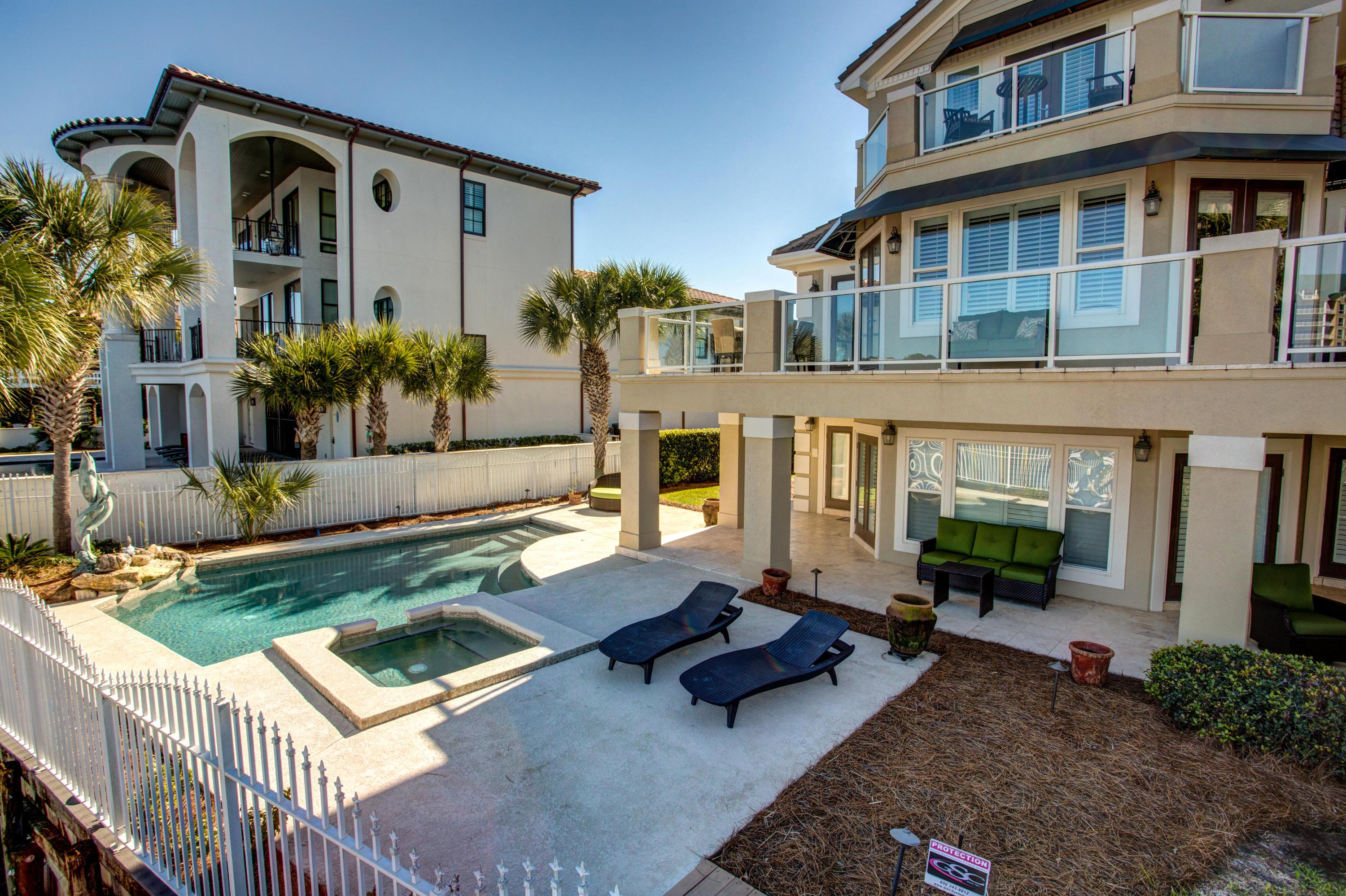 HOLIDAY ISLE - Residential