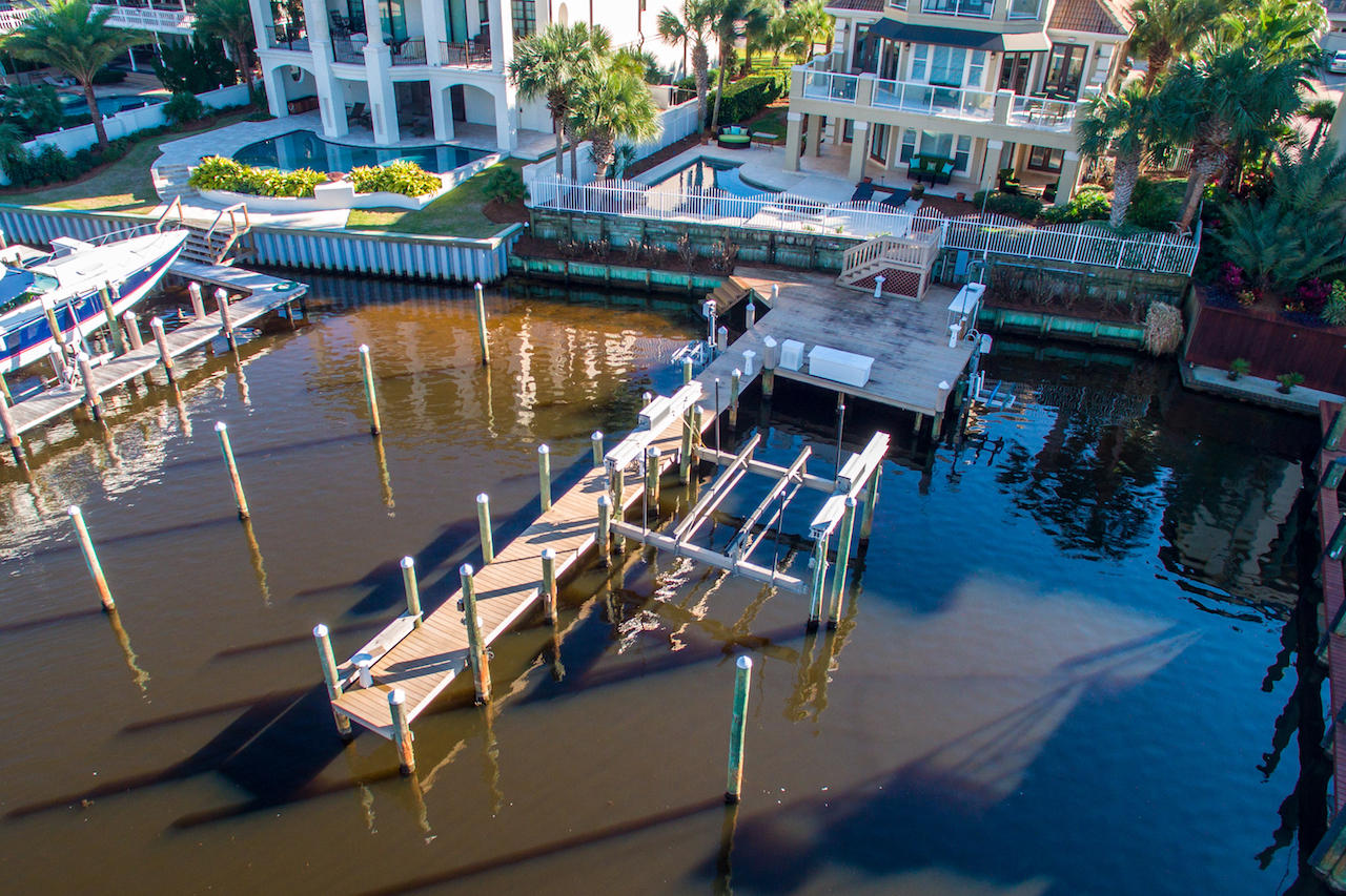 HOLIDAY ISLE - Residential