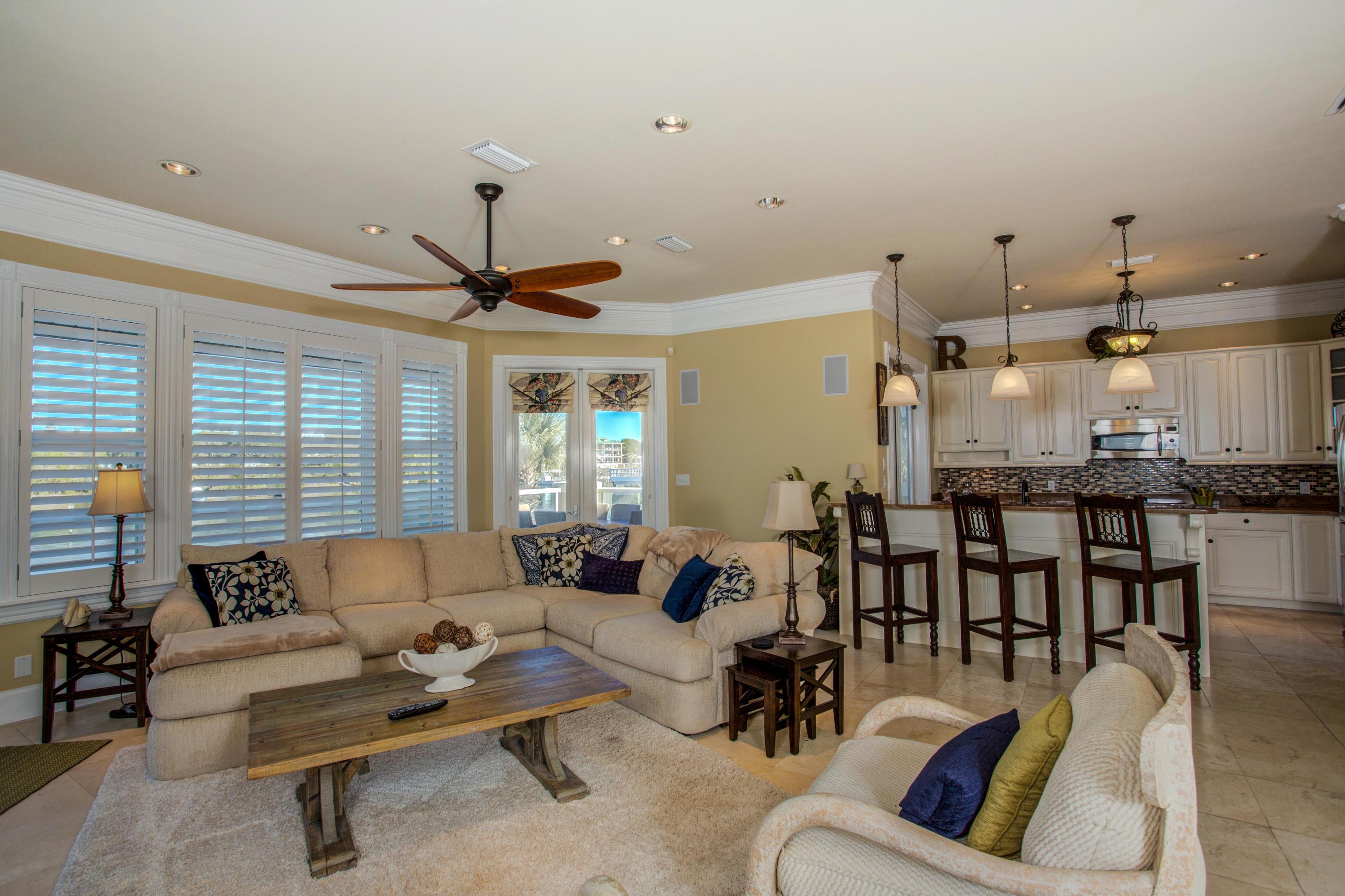 HOLIDAY ISLE - Residential