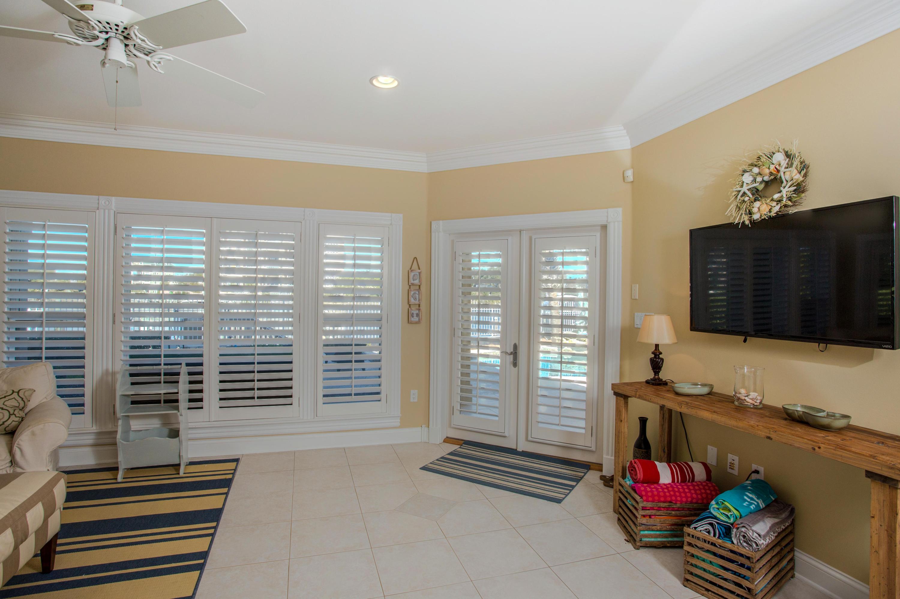 HOLIDAY ISLE - Residential