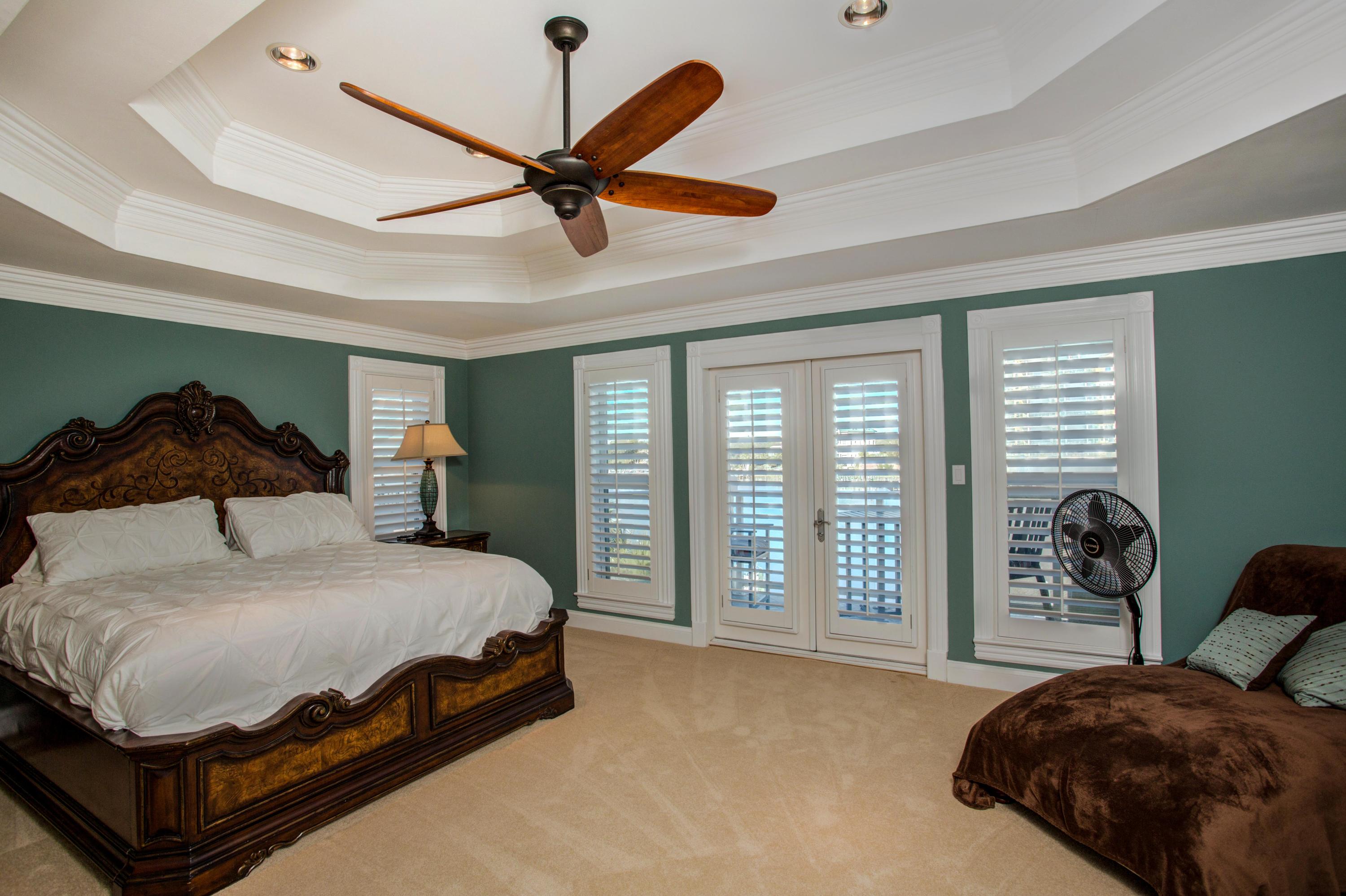 HOLIDAY ISLE - Residential