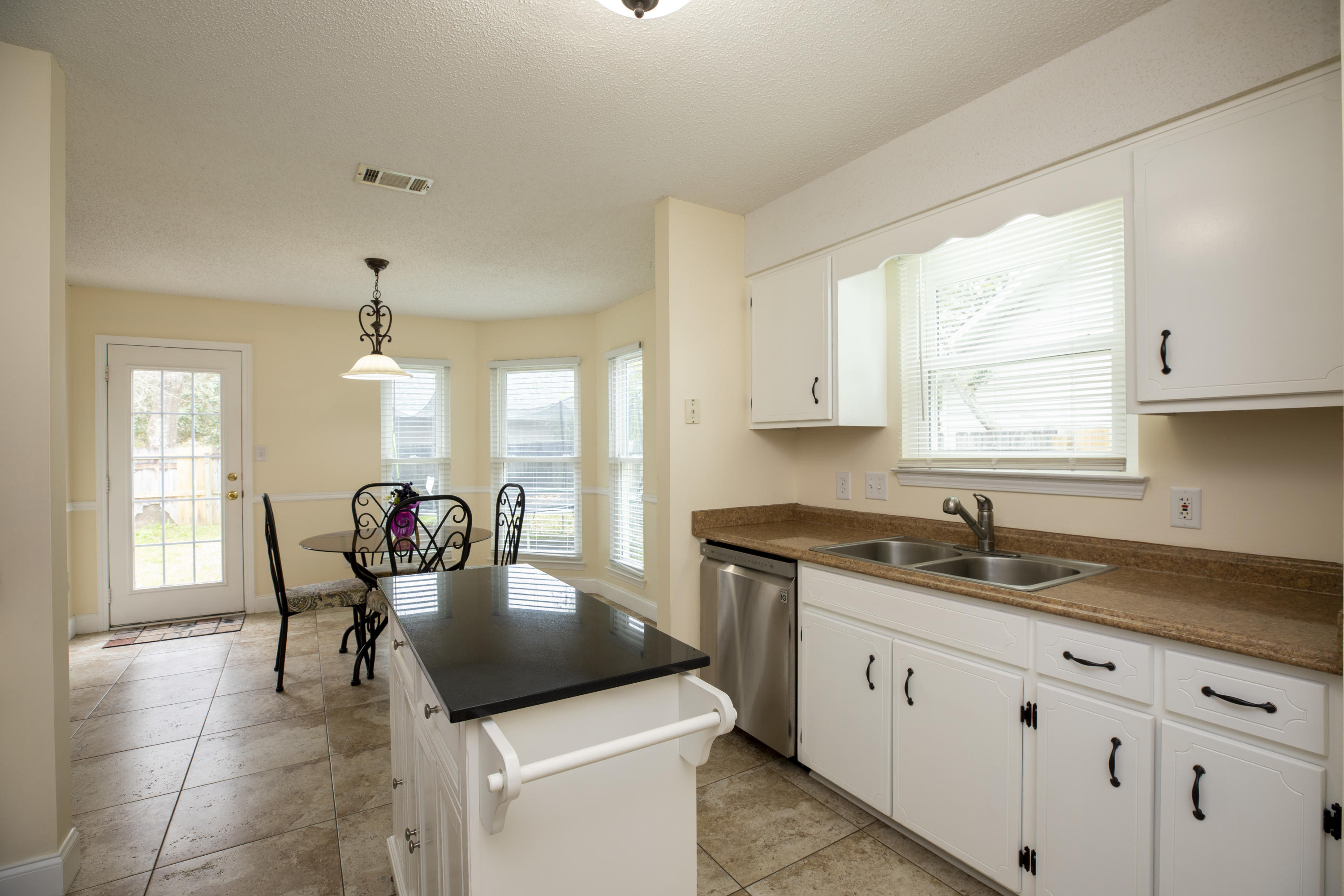 VALPARAISO PINECREST 5 - Residential