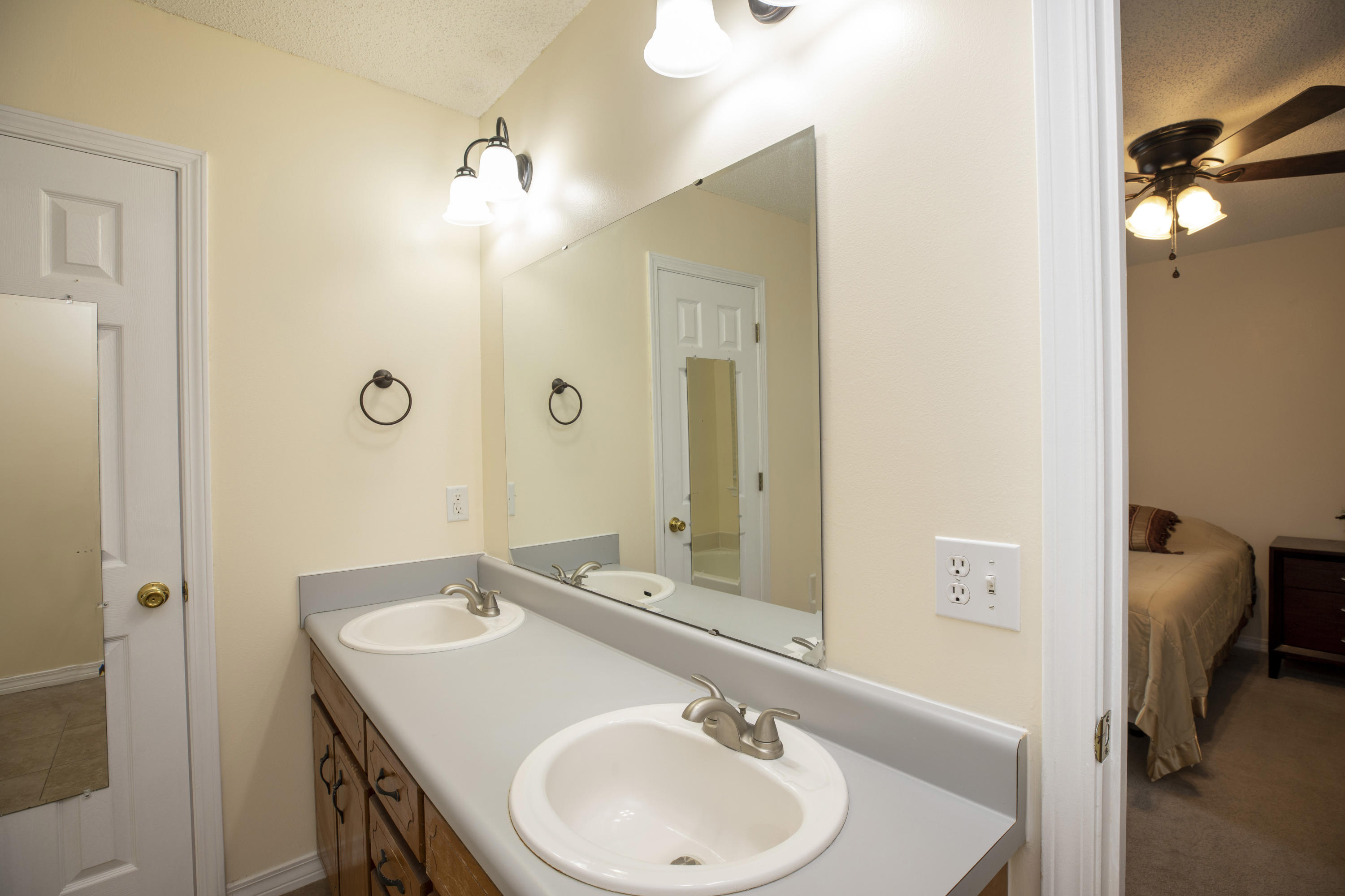 VALPARAISO PINECREST 5 - Residential