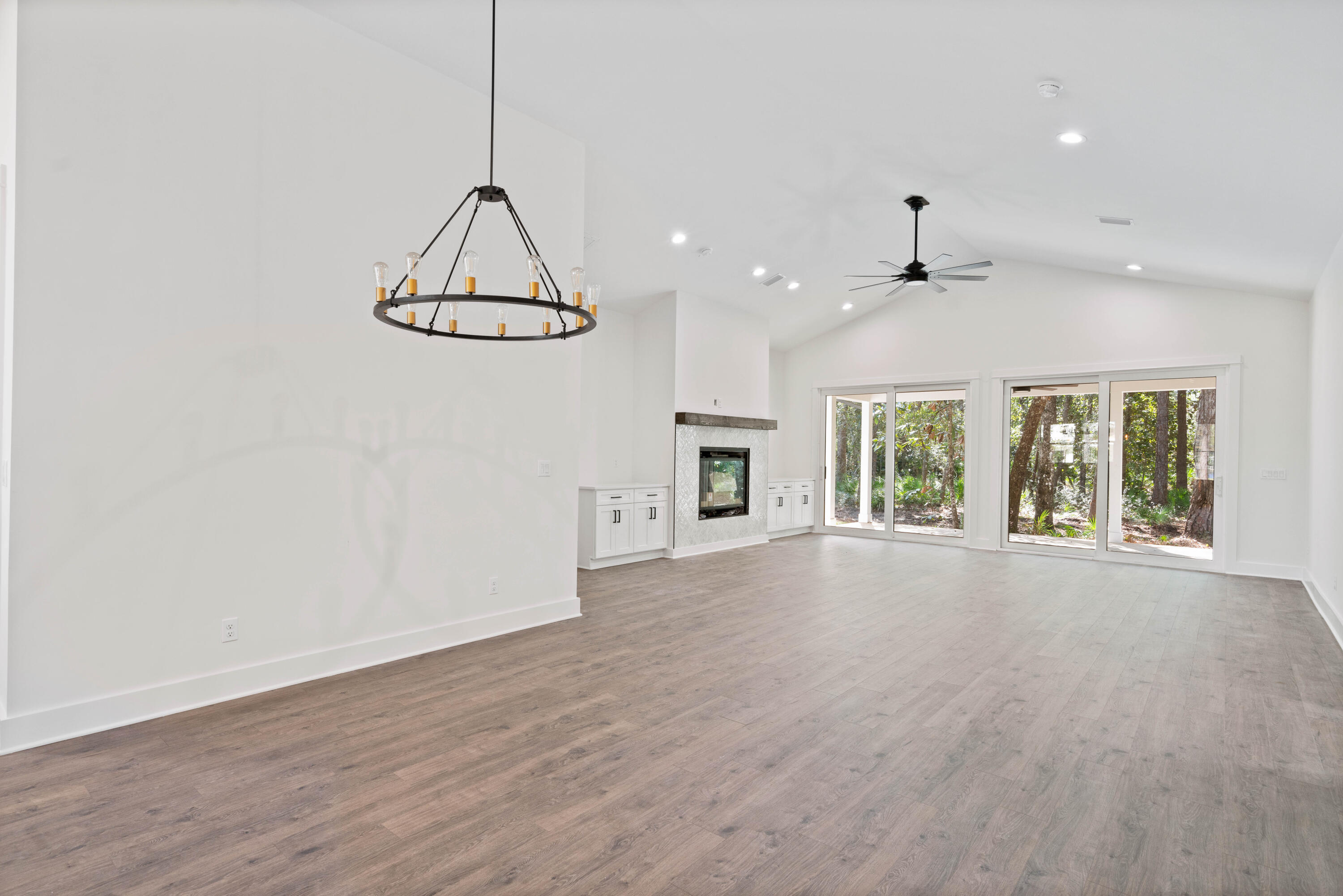 BAY GROVE - Residential