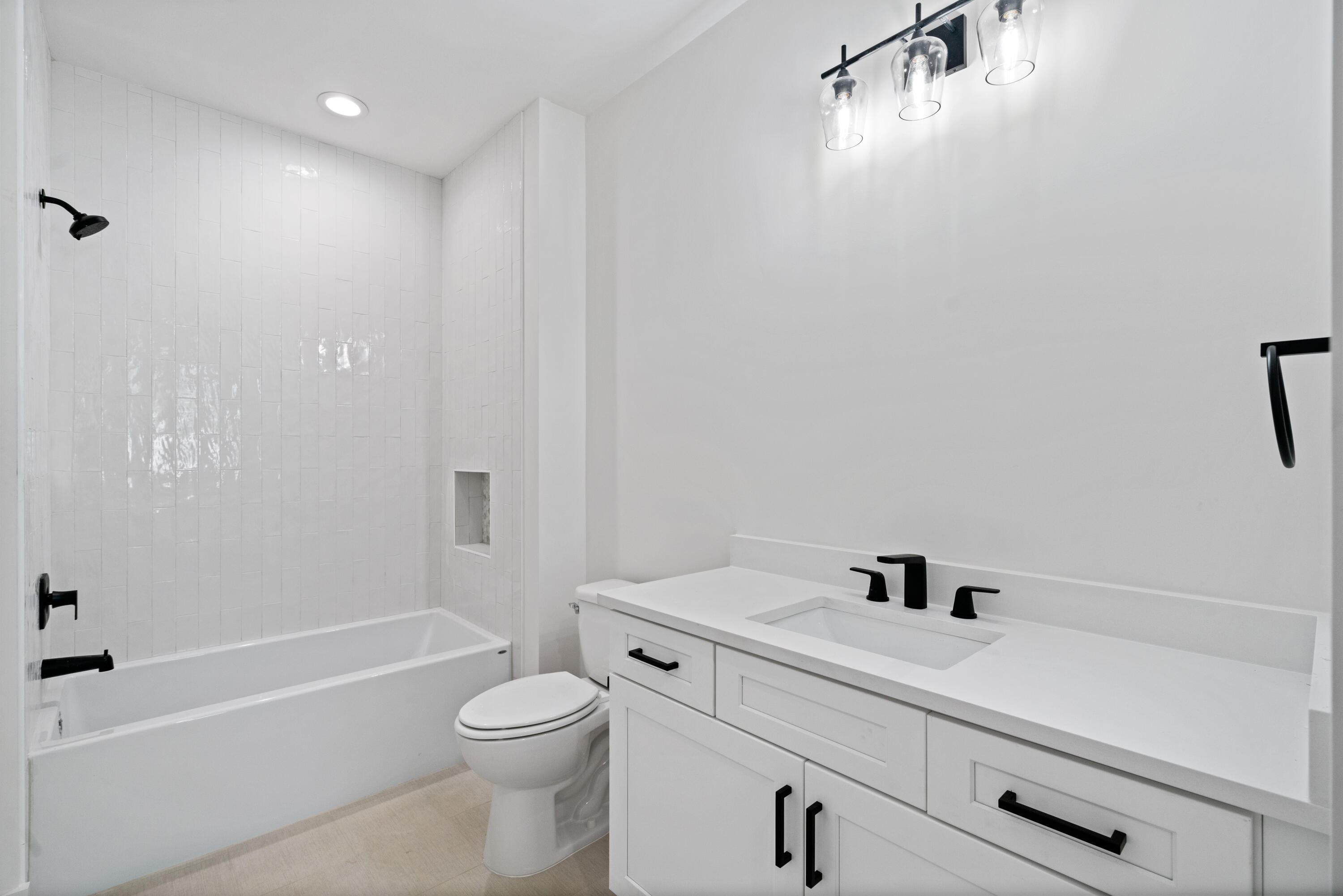 BAY GROVE - Residential