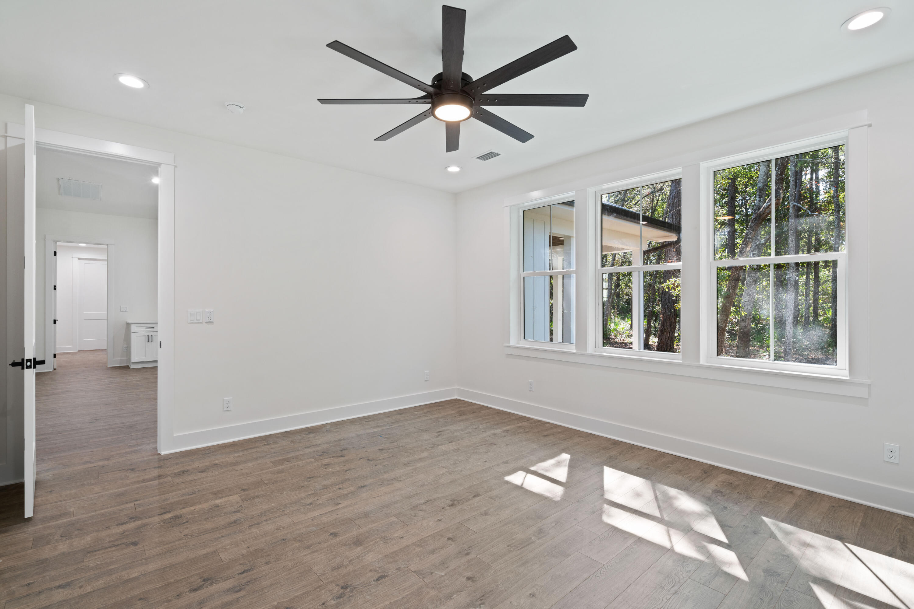 BAY GROVE - Residential