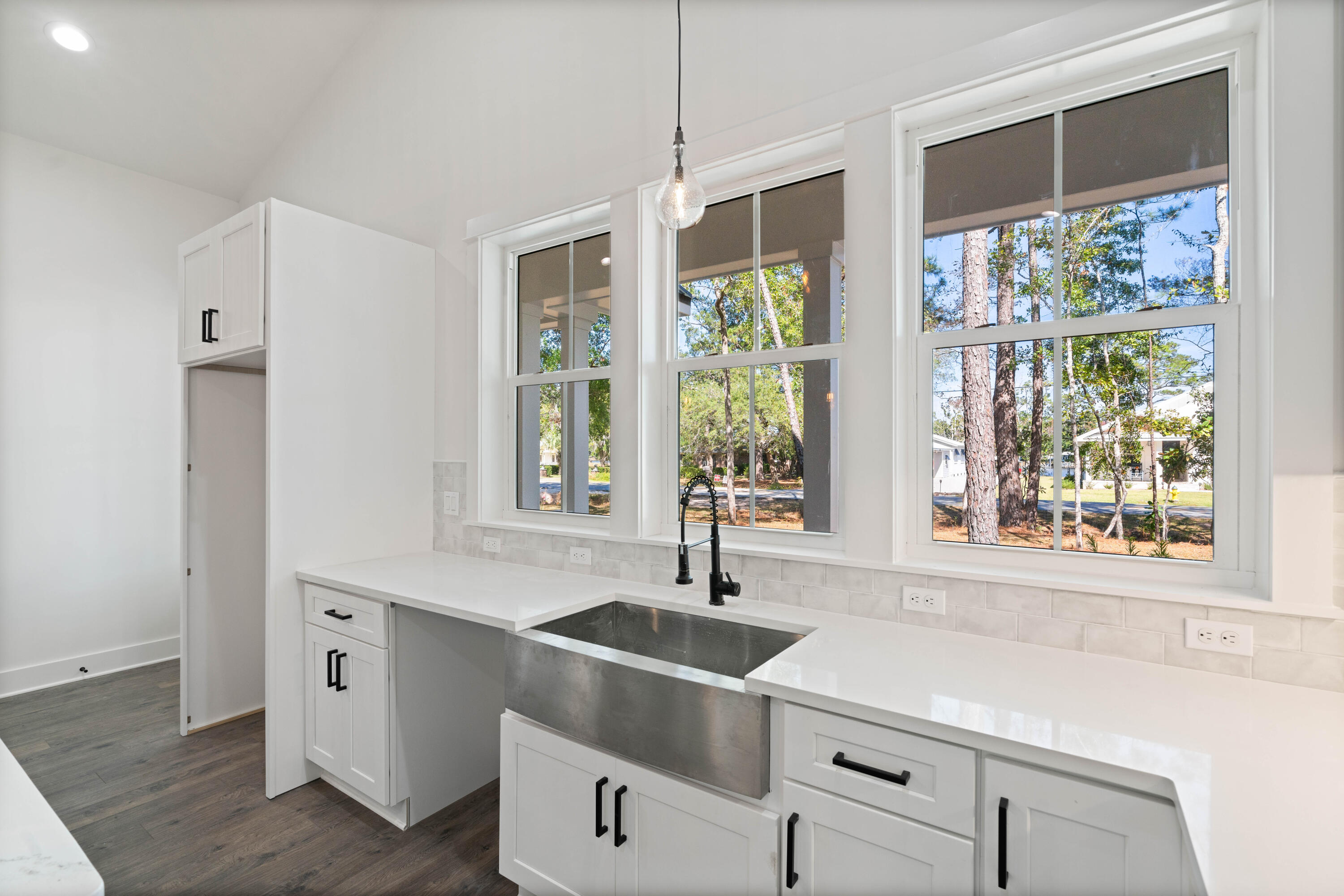 BAY GROVE - Residential