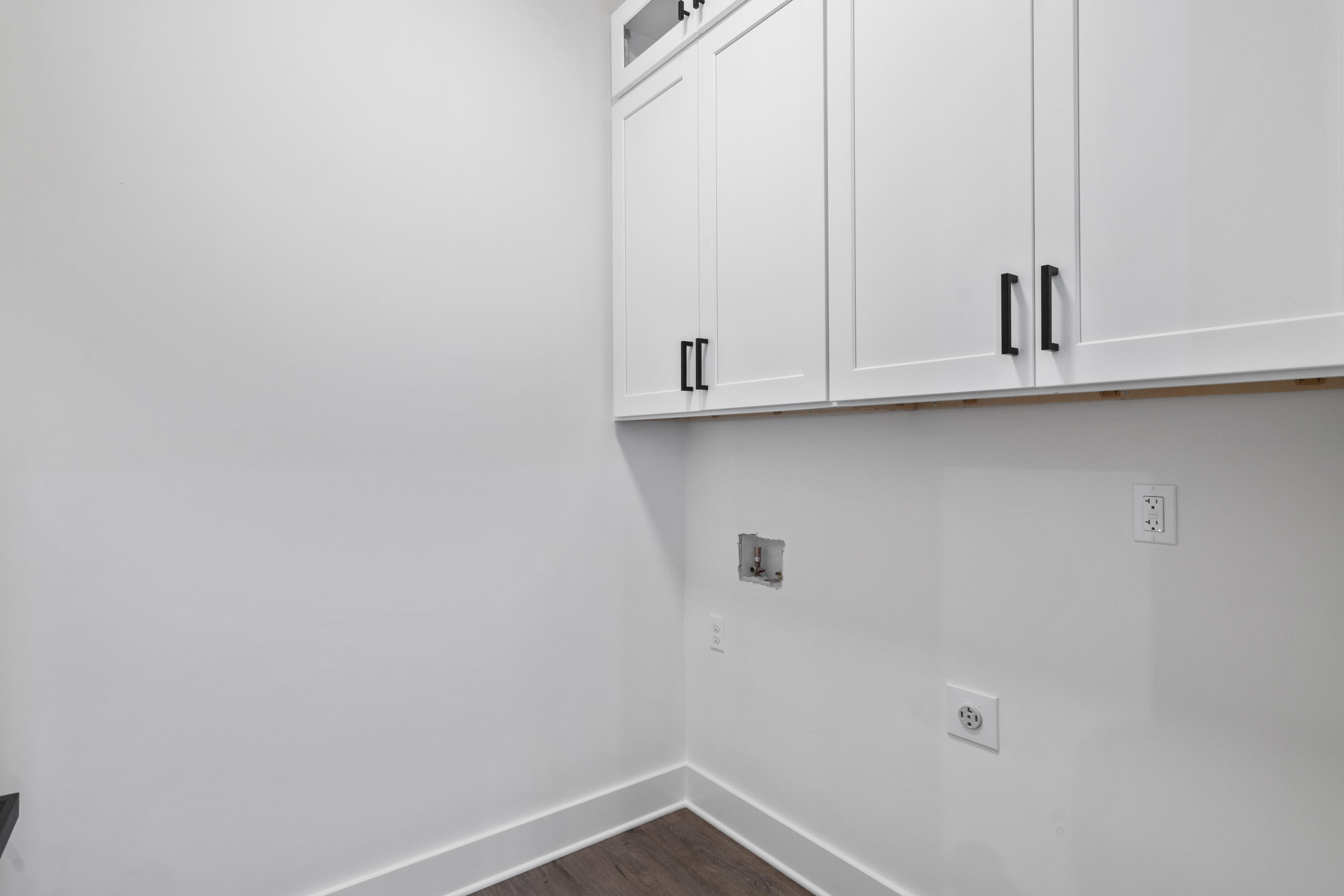 BAY GROVE - Residential