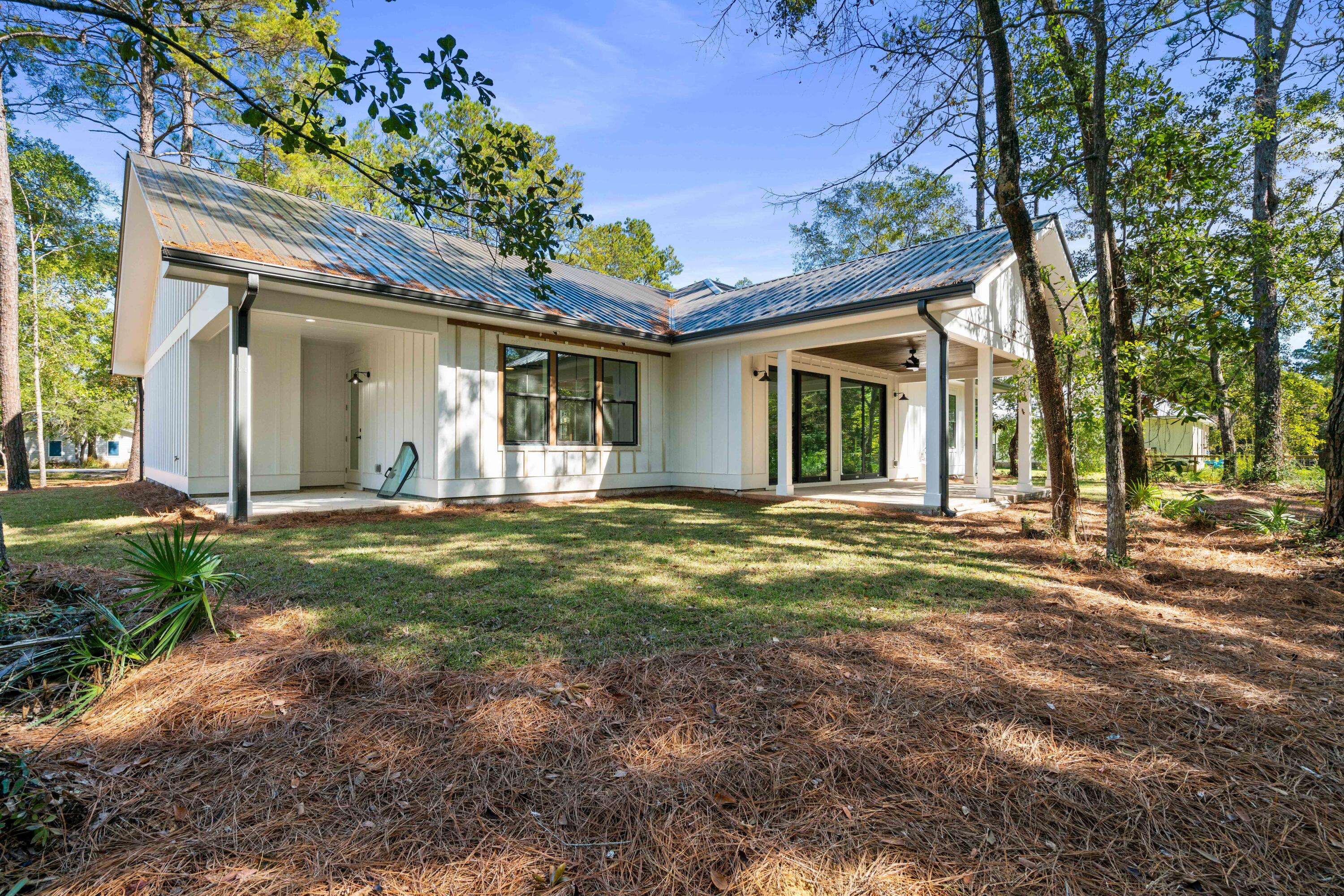 BAY GROVE - Residential