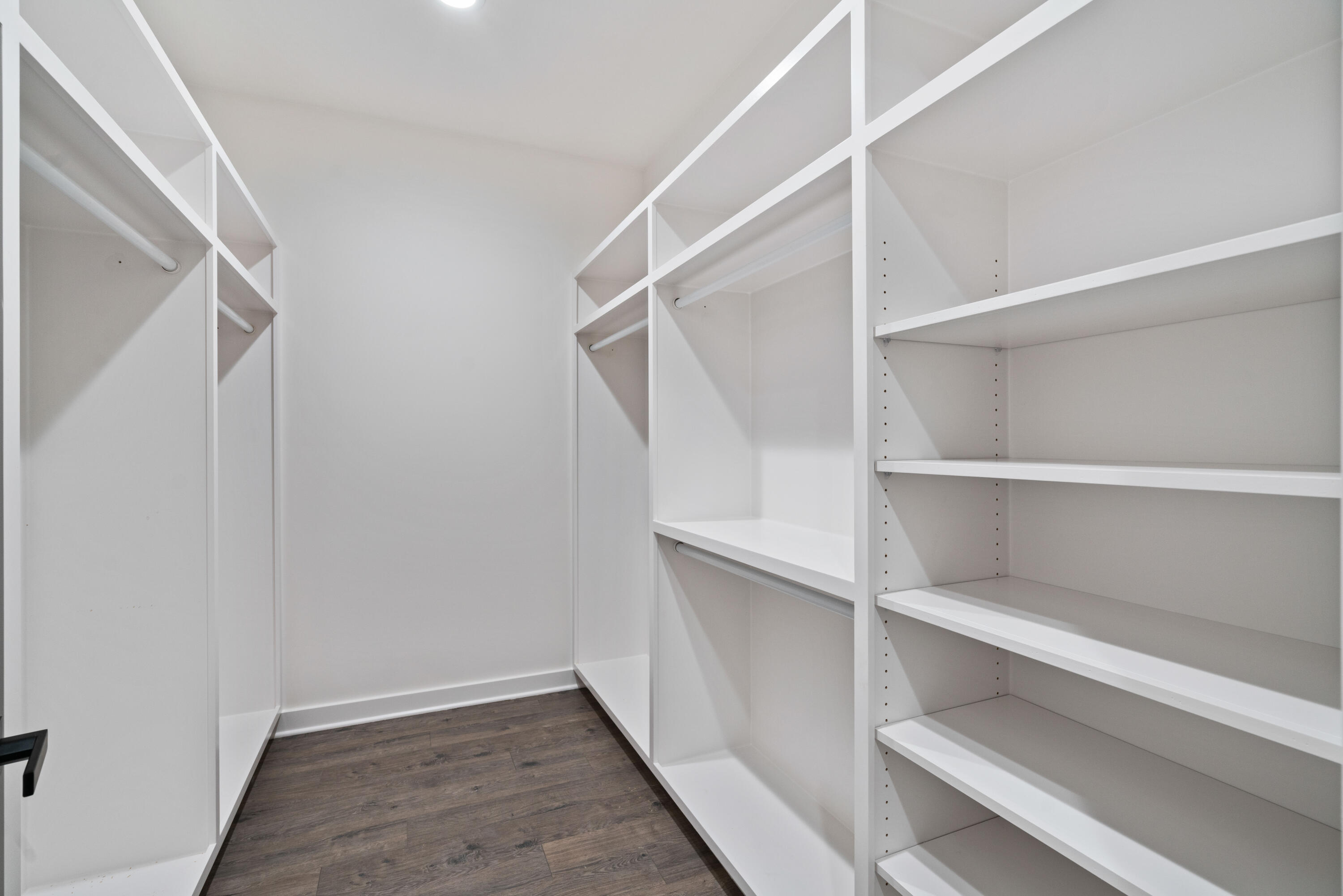 BAY GROVE - Residential