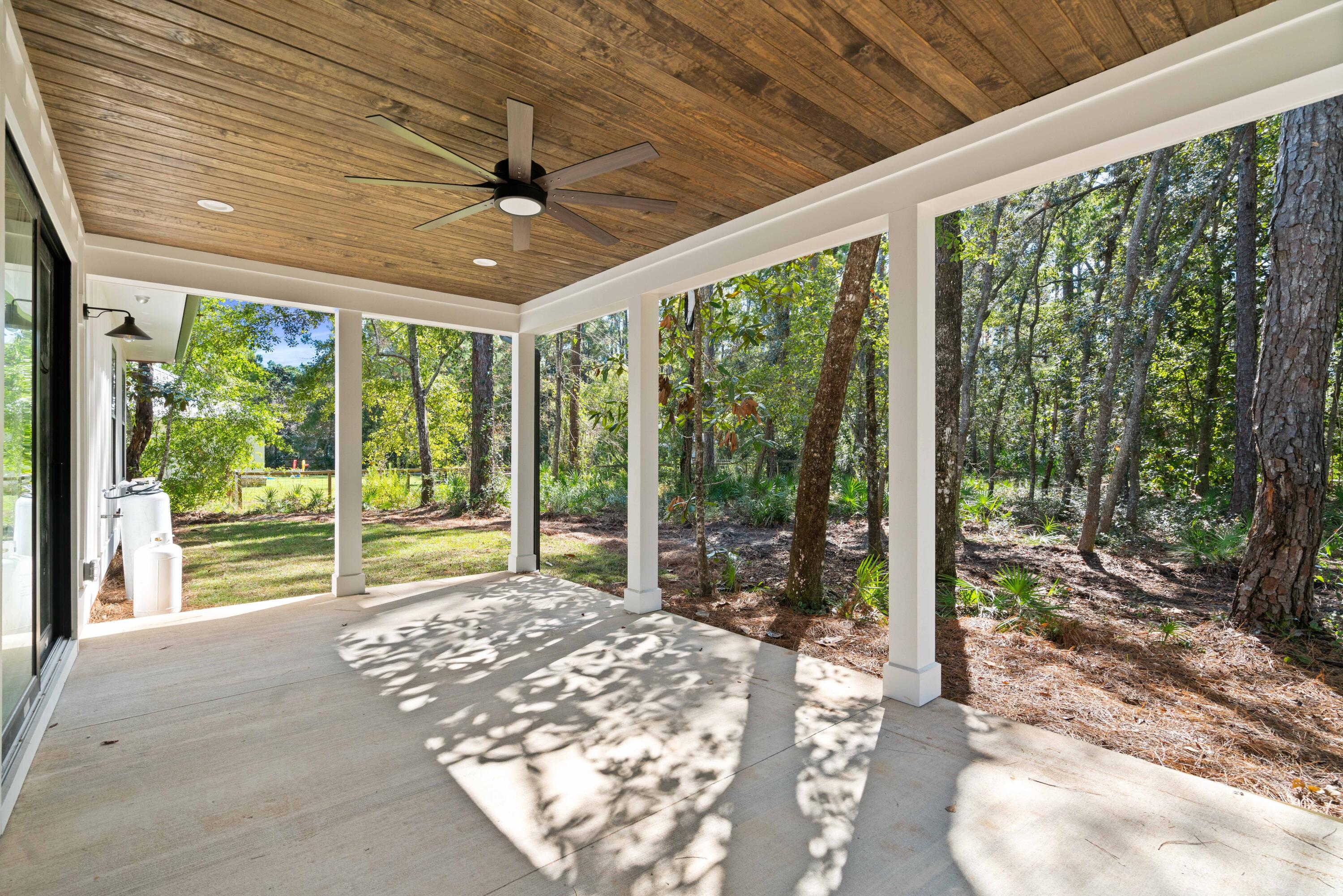 BAY GROVE - Residential