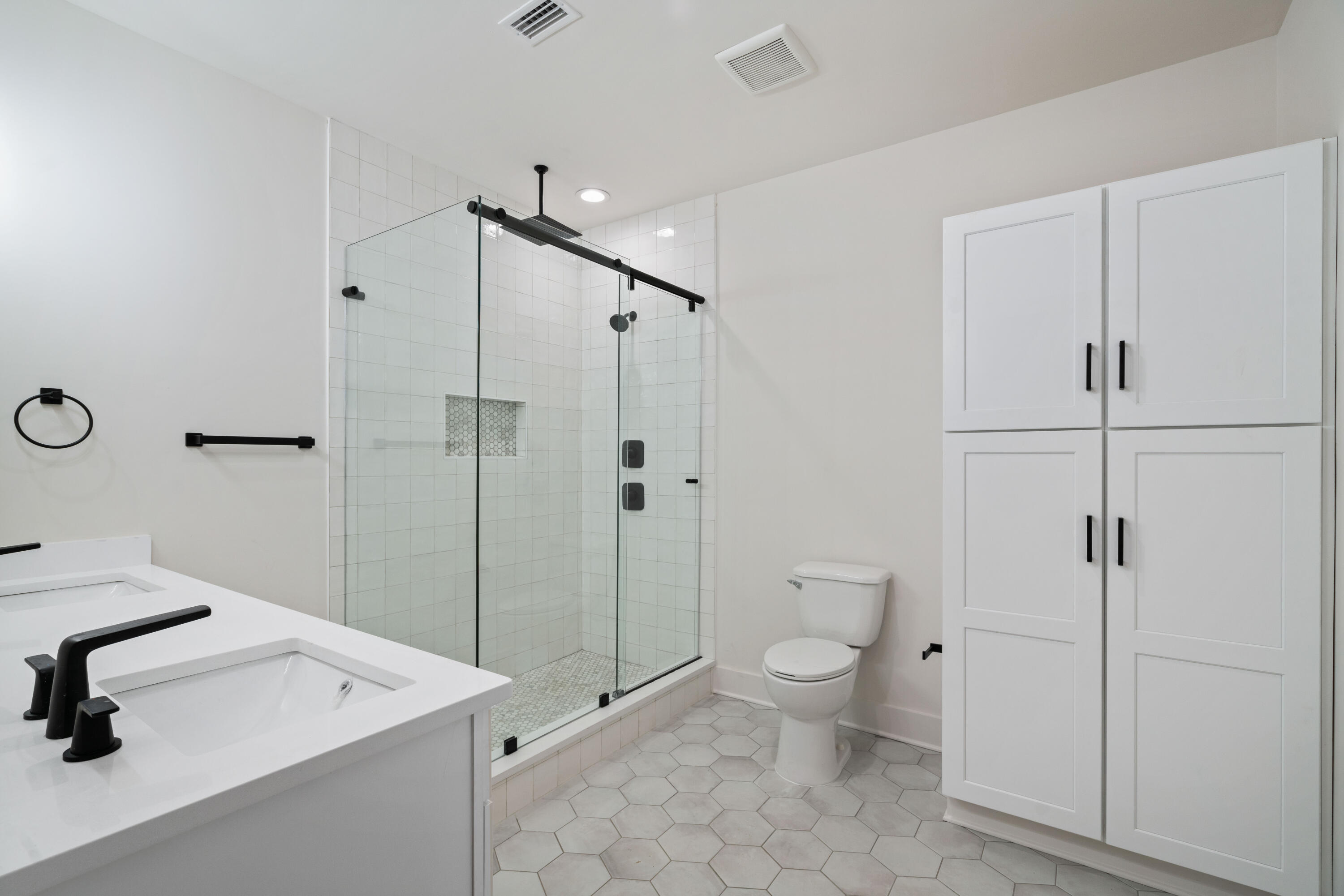 BAY GROVE - Residential