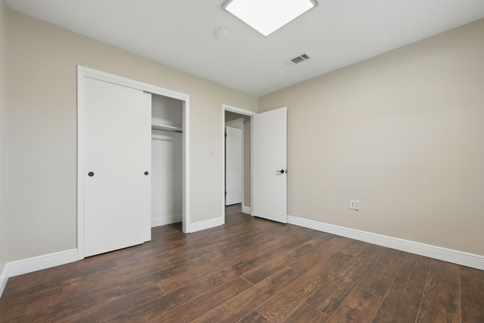 LAKE LORRAINE ESTATES 3 - Residential