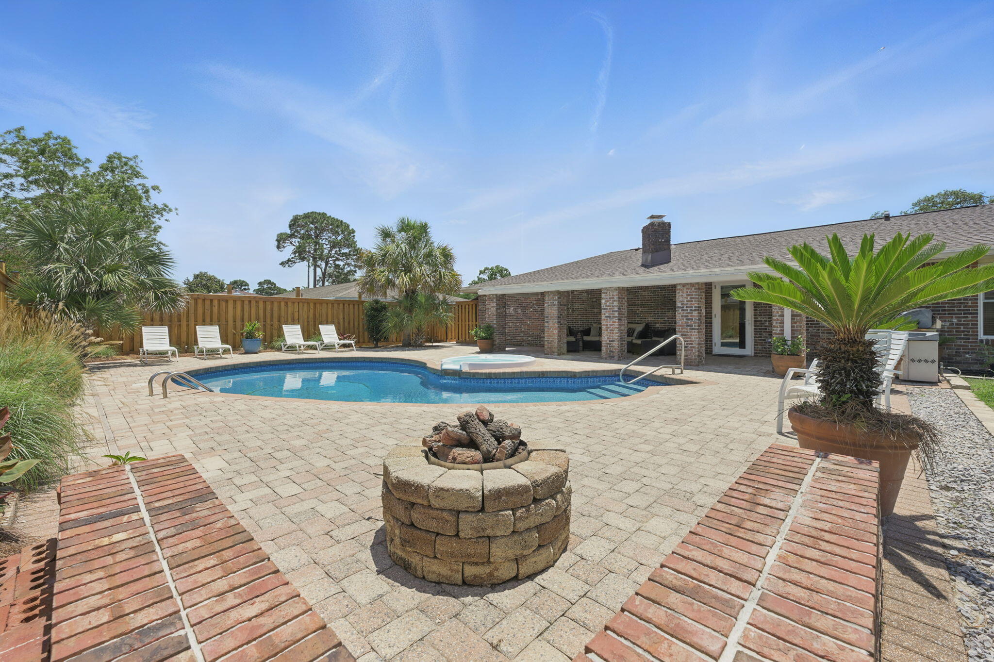 LAKE LORRAINE ESTATES 3 - Residential