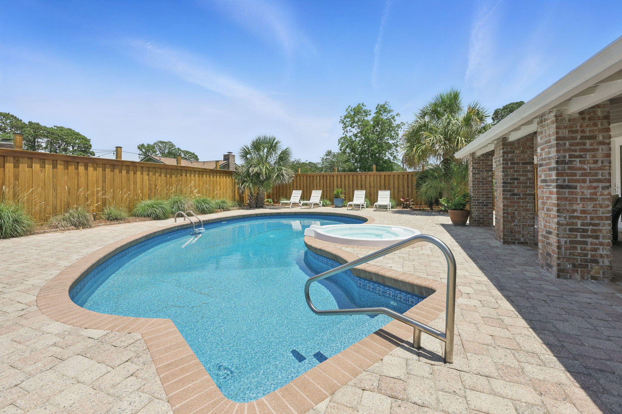 LAKE LORRAINE ESTATES 3 - Residential