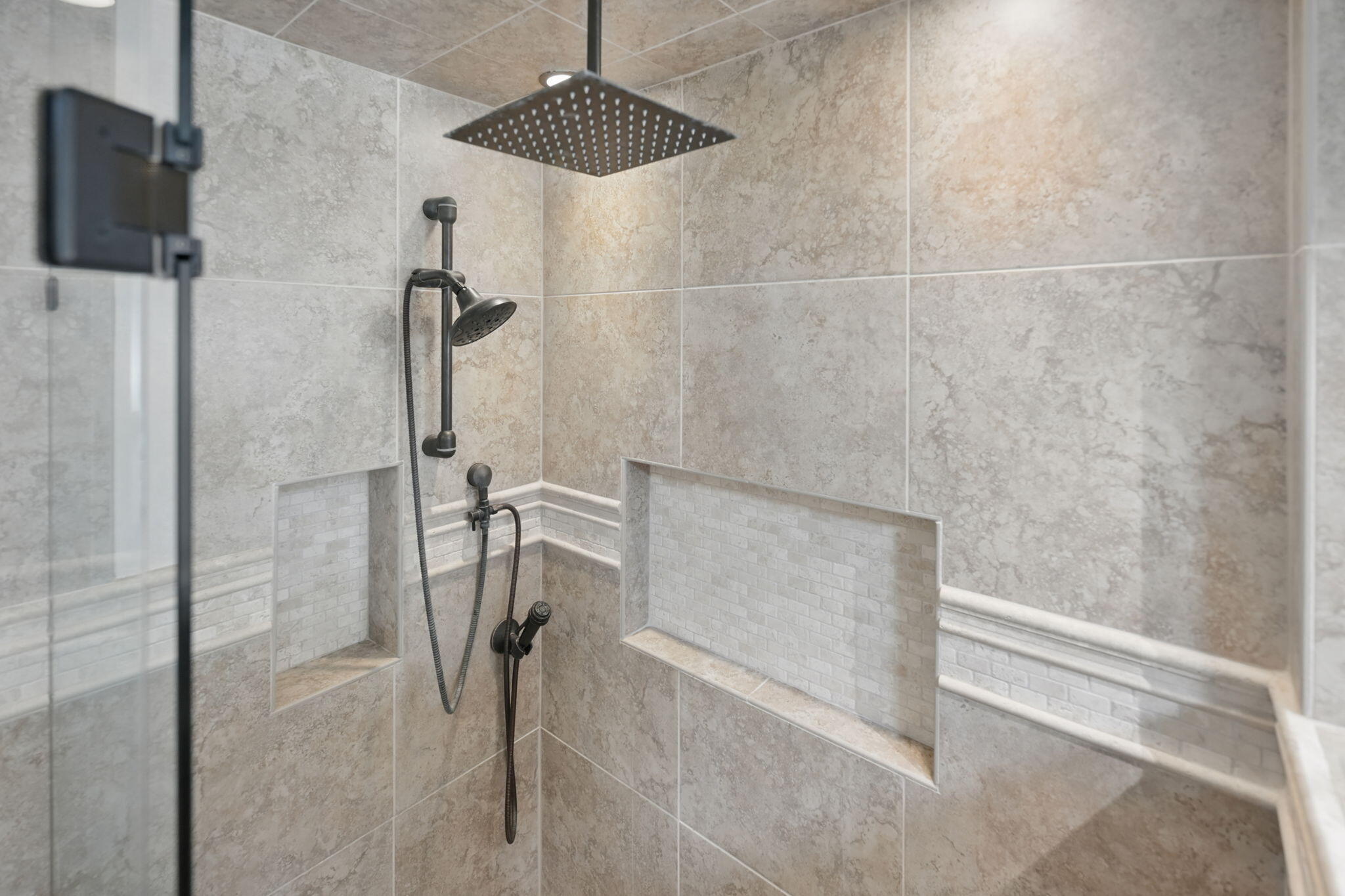 LAKE LORRAINE ESTATES 3 - Residential