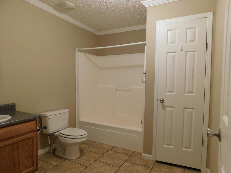 AVERITT ADDN TO CRESTVIEW - Residential