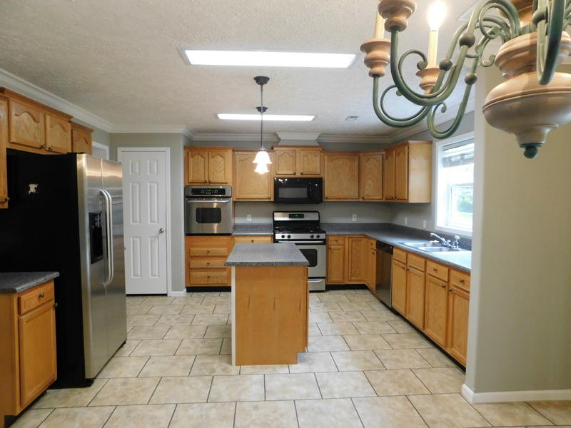 AVERITT ADDN TO CRESTVIEW - Residential