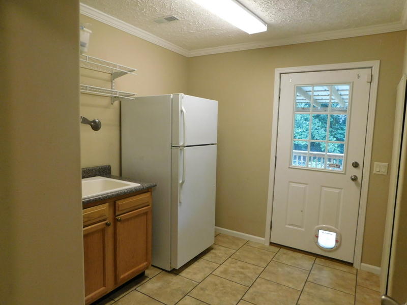 AVERITT ADDN TO CRESTVIEW - Residential