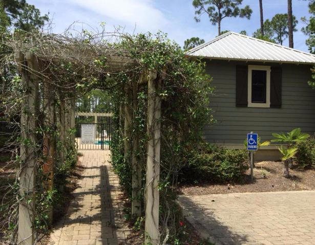 CESSNA LANDING - Land