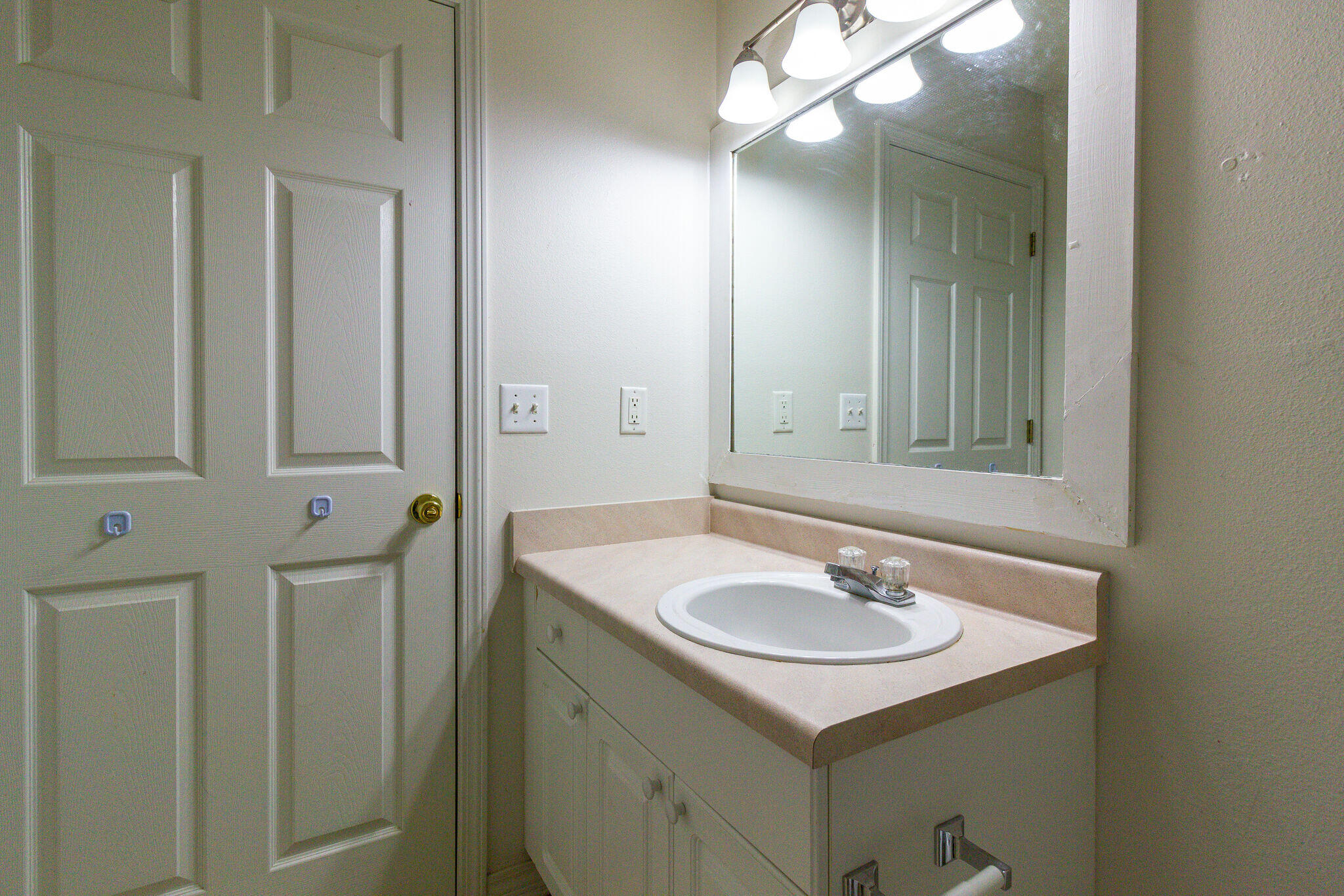SHADOW OAK S/D - Residential Lease