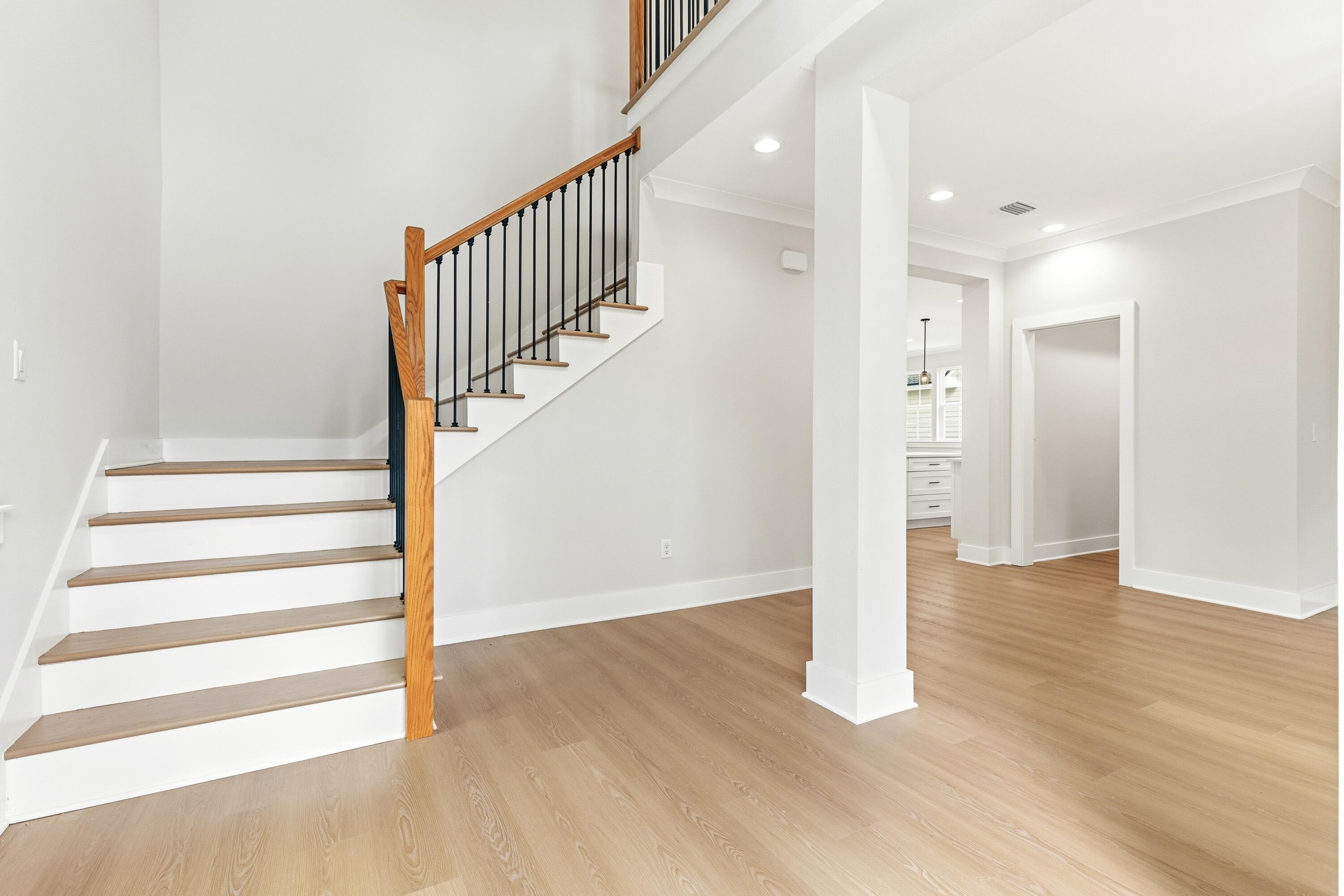 REDFISH POINT - Residential