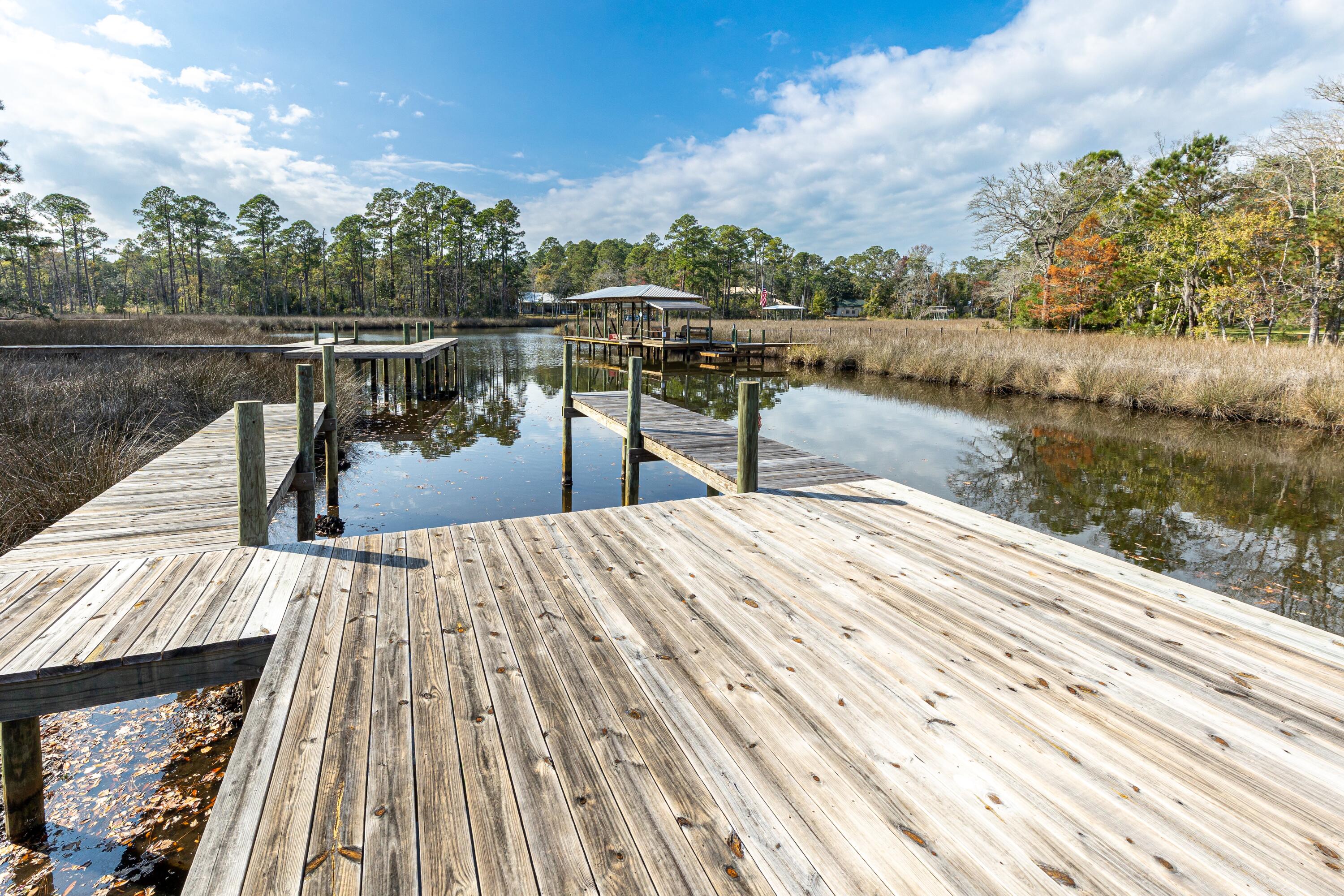 REDFISH POINT - Residential