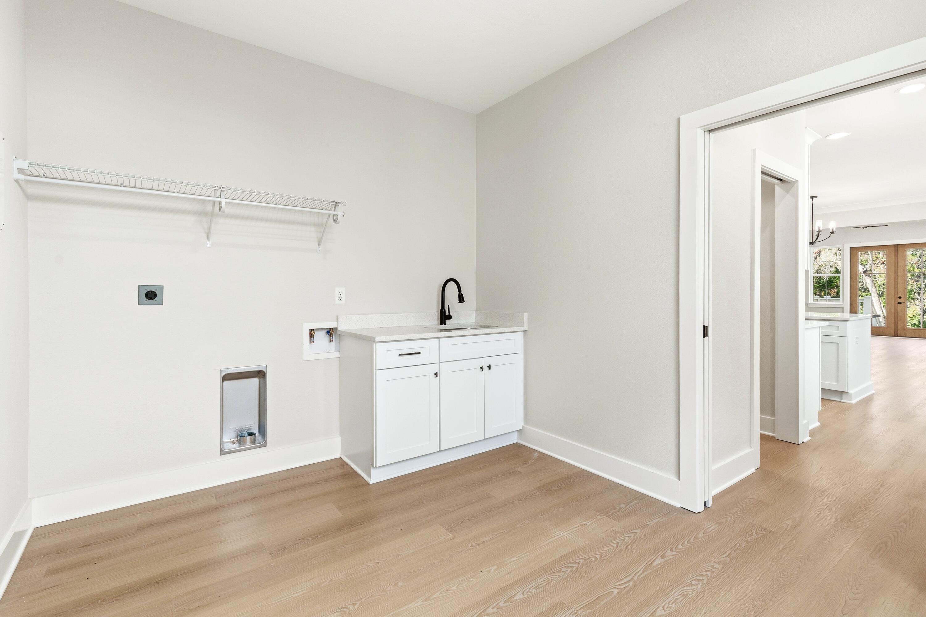 REDFISH POINT - Residential