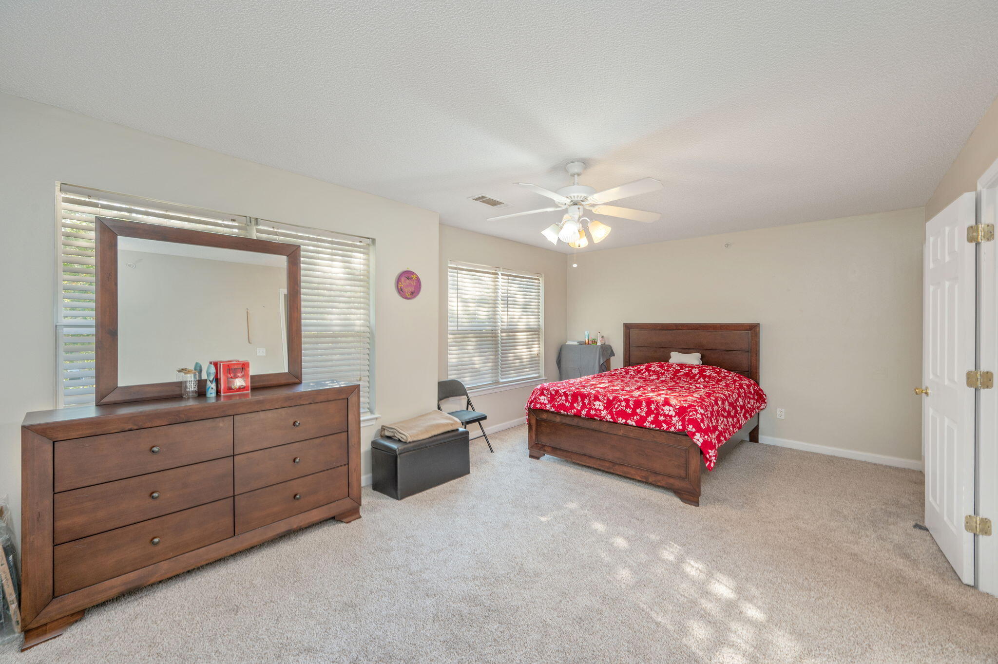 ROLLING PINES - Residential