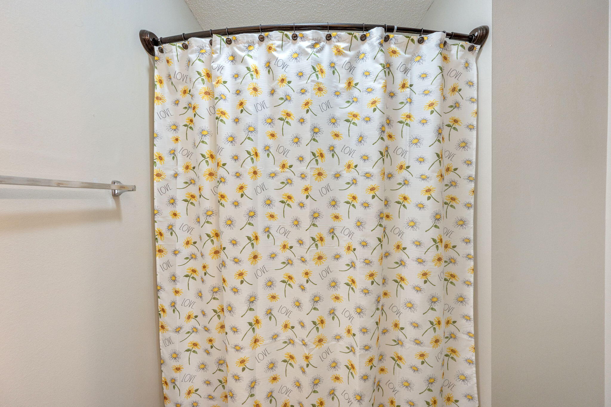 ROLLING PINES - Residential