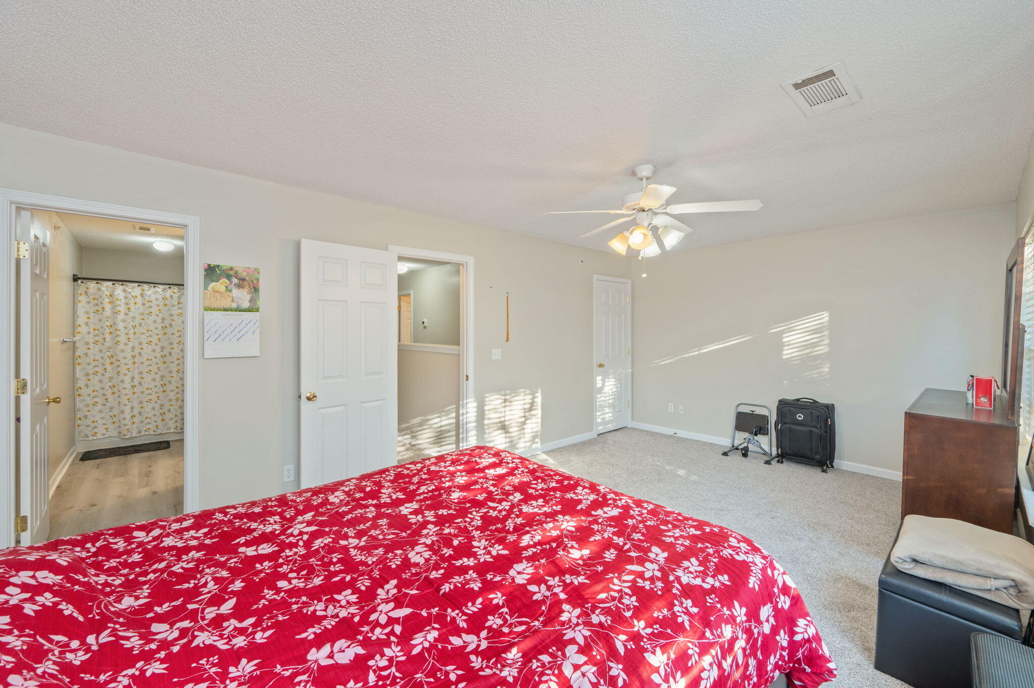 ROLLING PINES - Residential