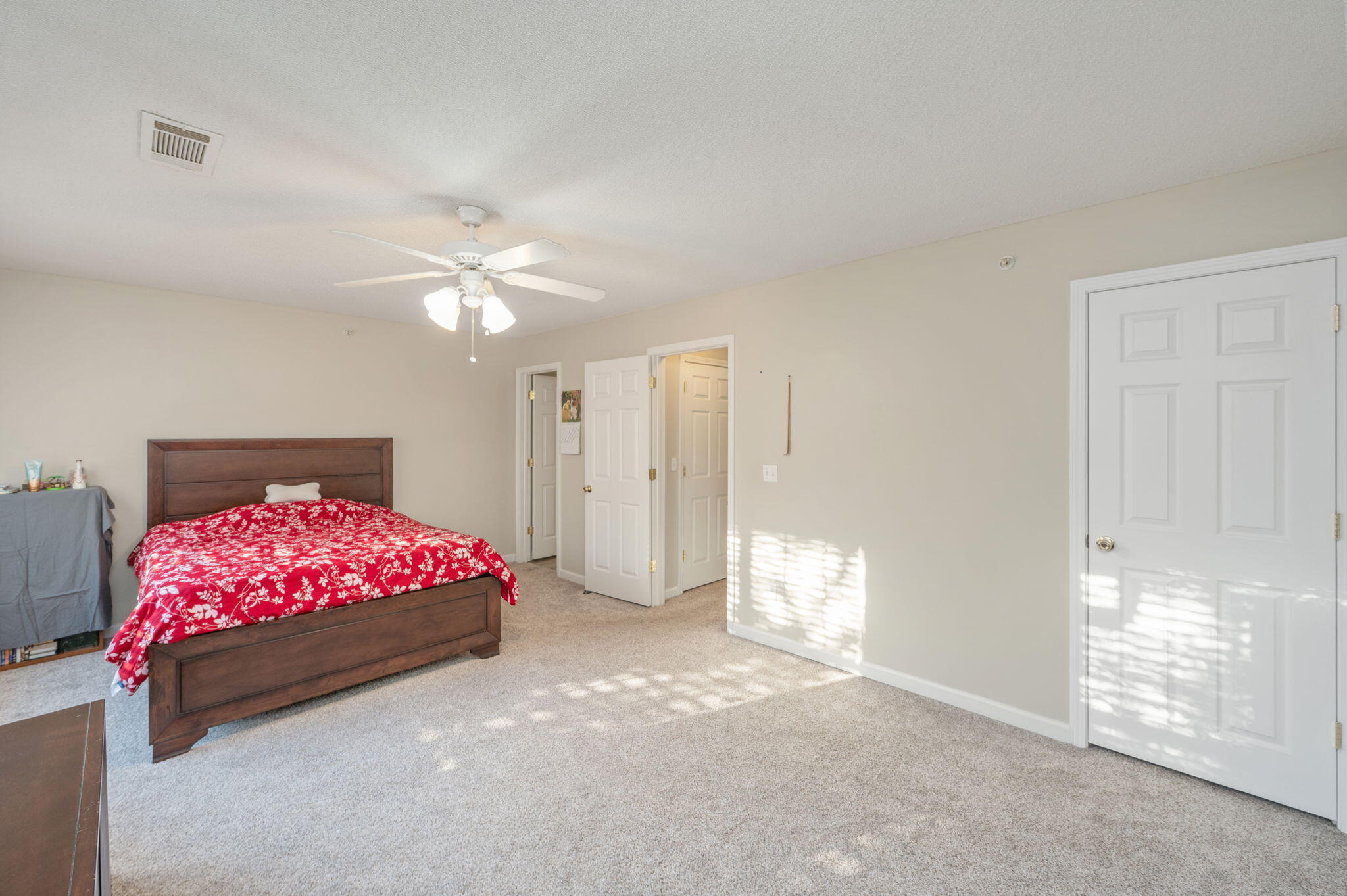 ROLLING PINES - Residential