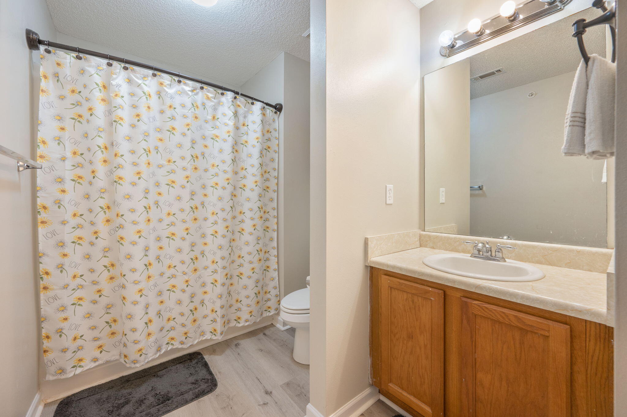 ROLLING PINES - Residential