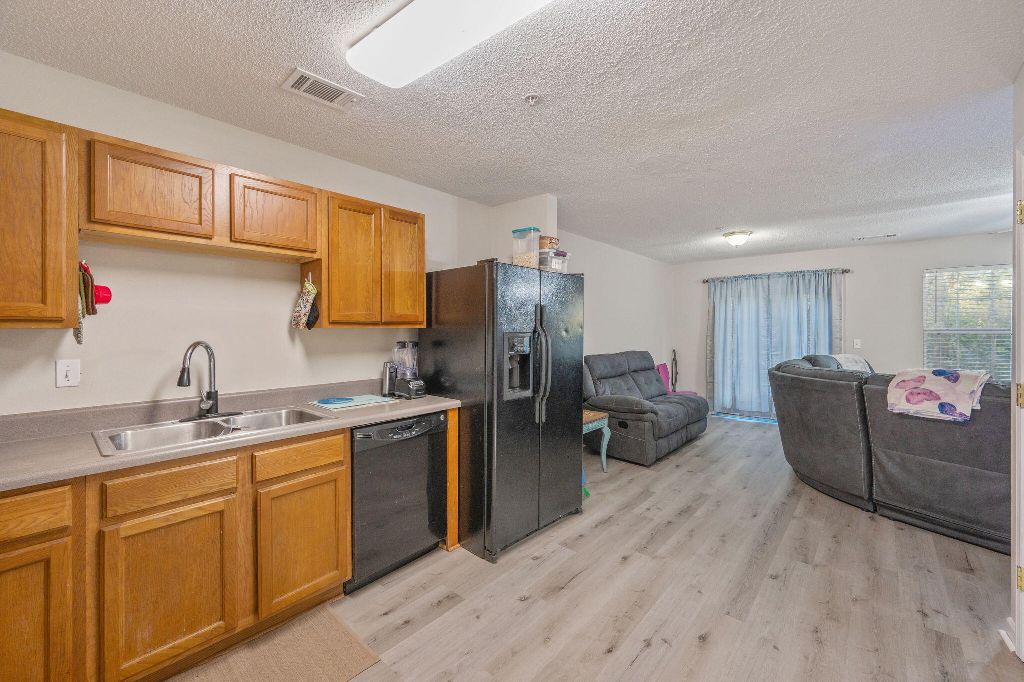 ROLLING PINES - Residential