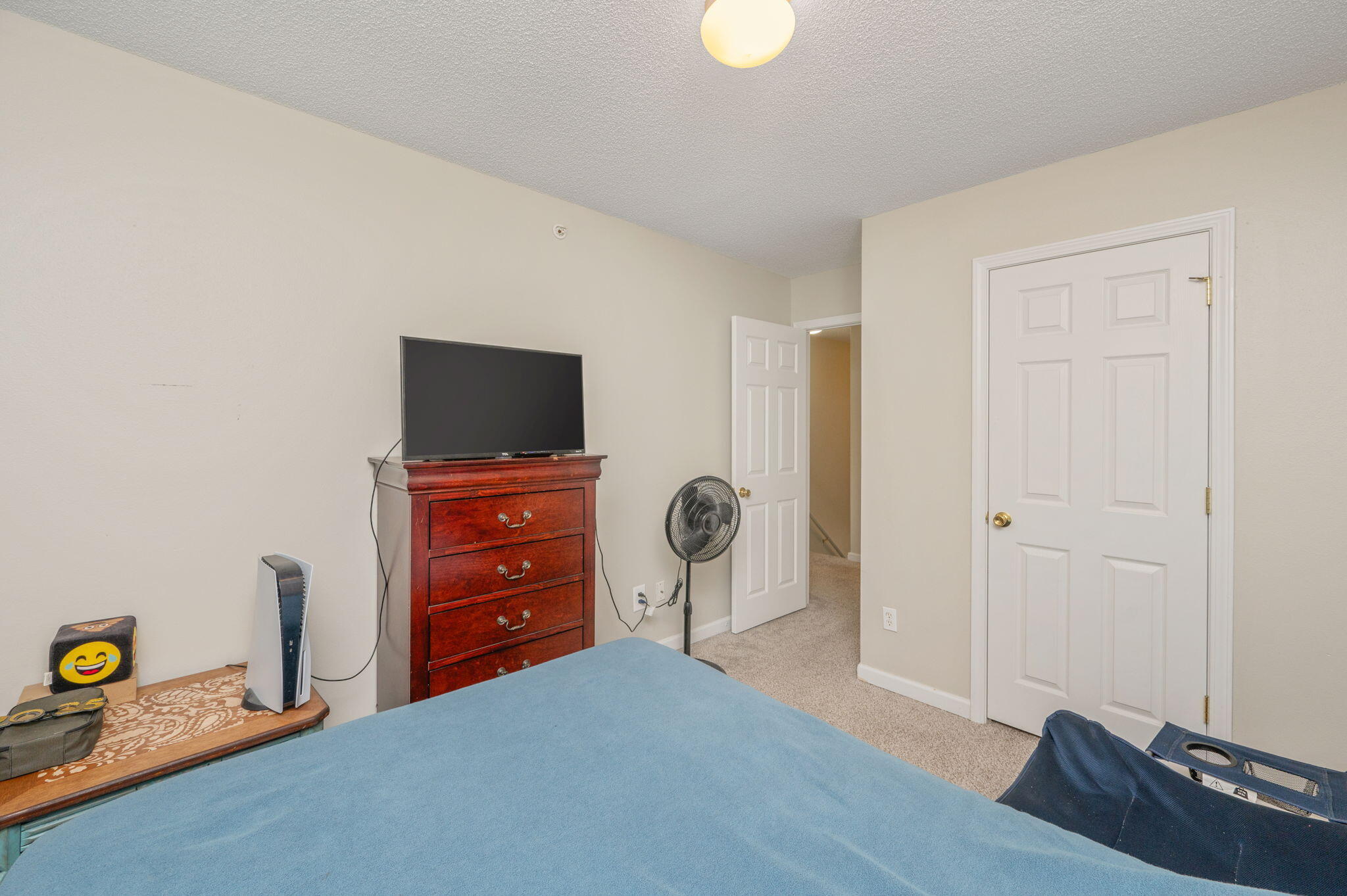 ROLLING PINES - Residential