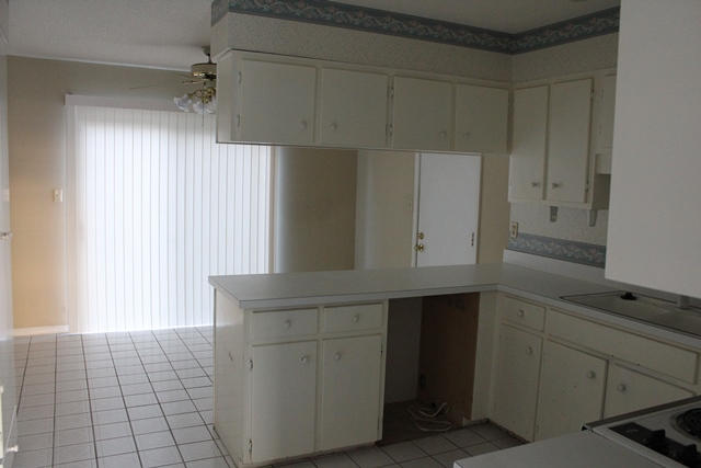 MARY ESTHER MANOR 1ST ADDN - Residential