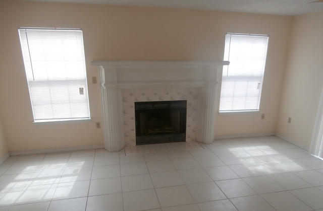 MARY ESTHER MANOR 1ST ADDN - Residential