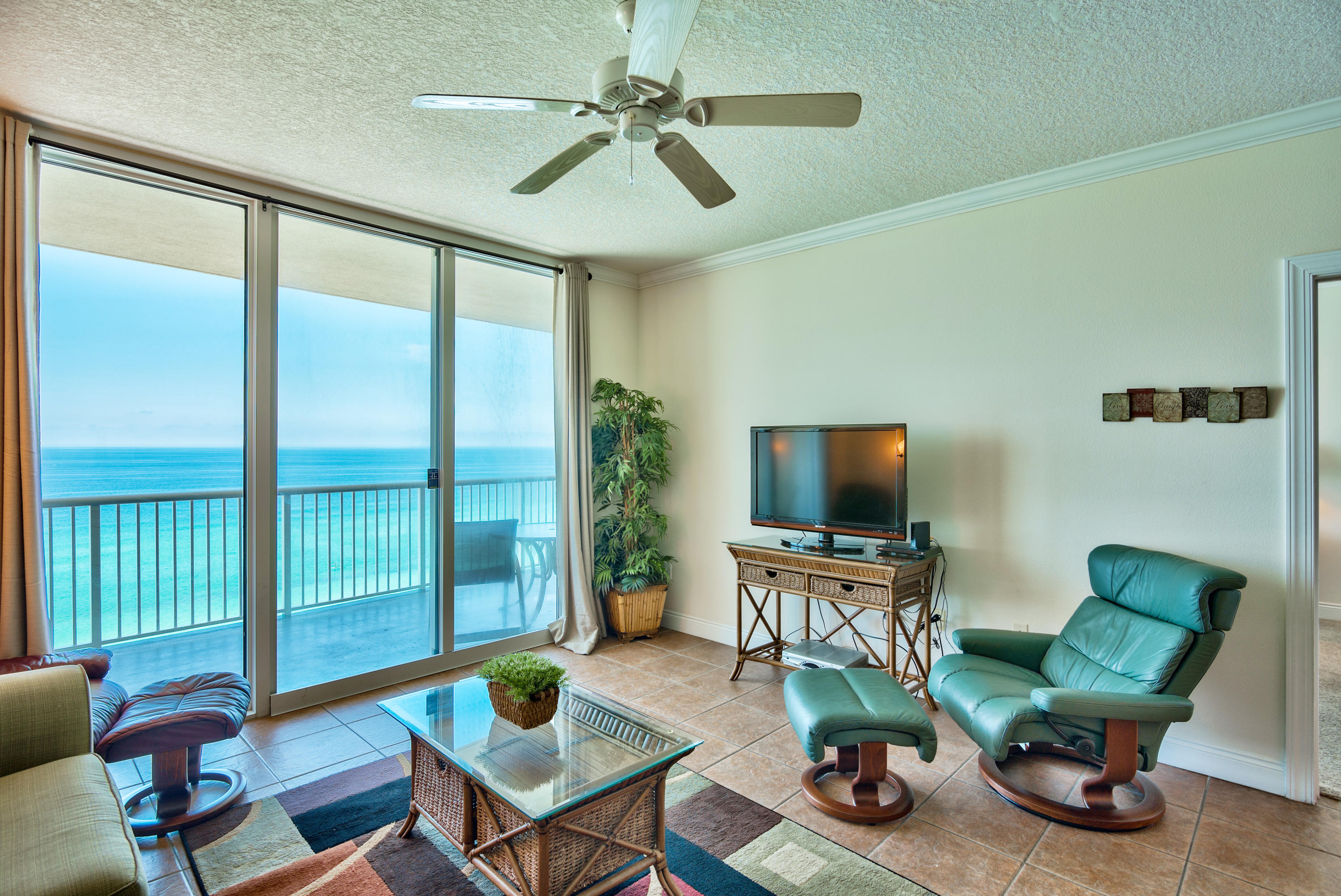 PALAZZO CONDOMINIUM - Residential