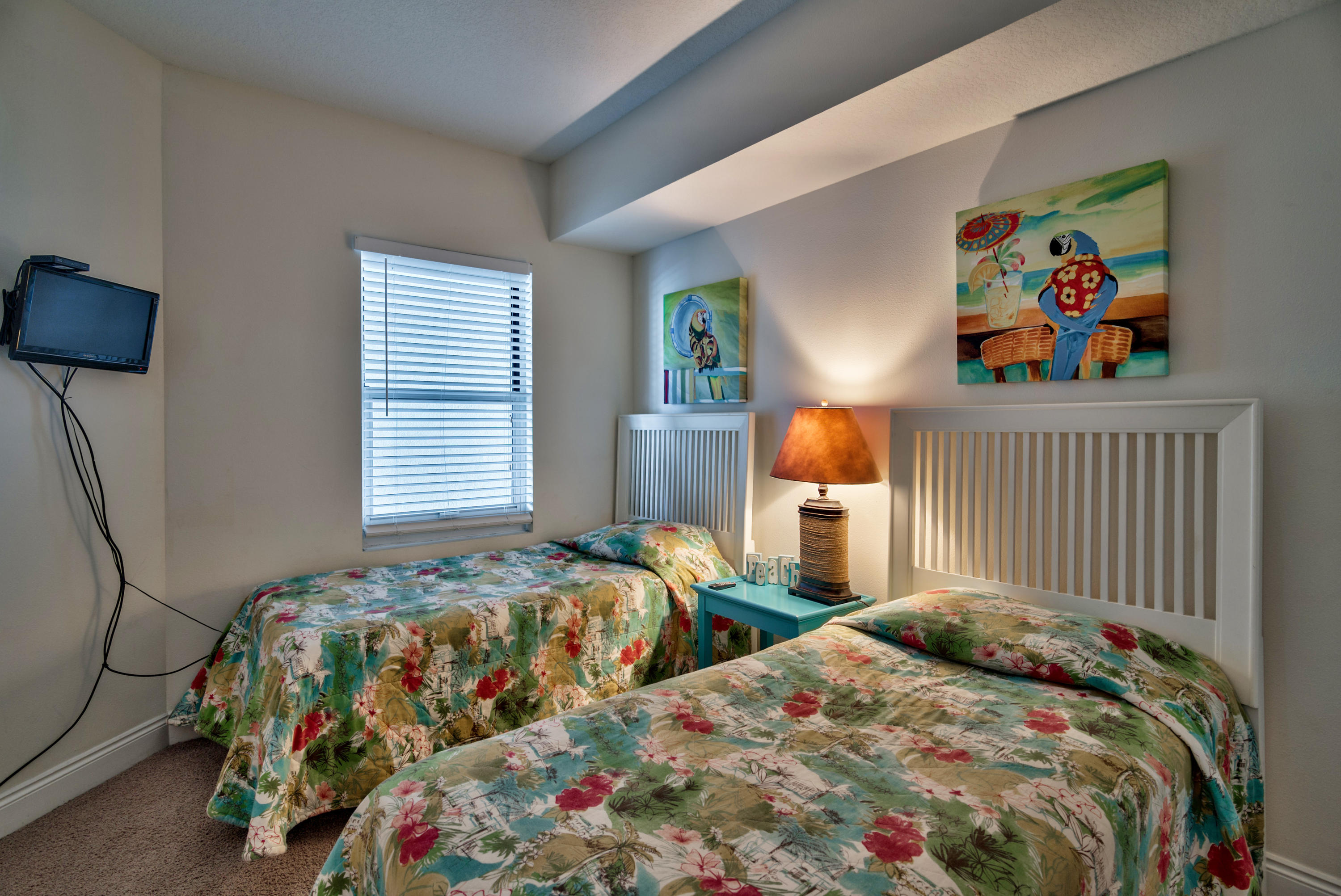 PALAZZO CONDOMINIUM - Residential