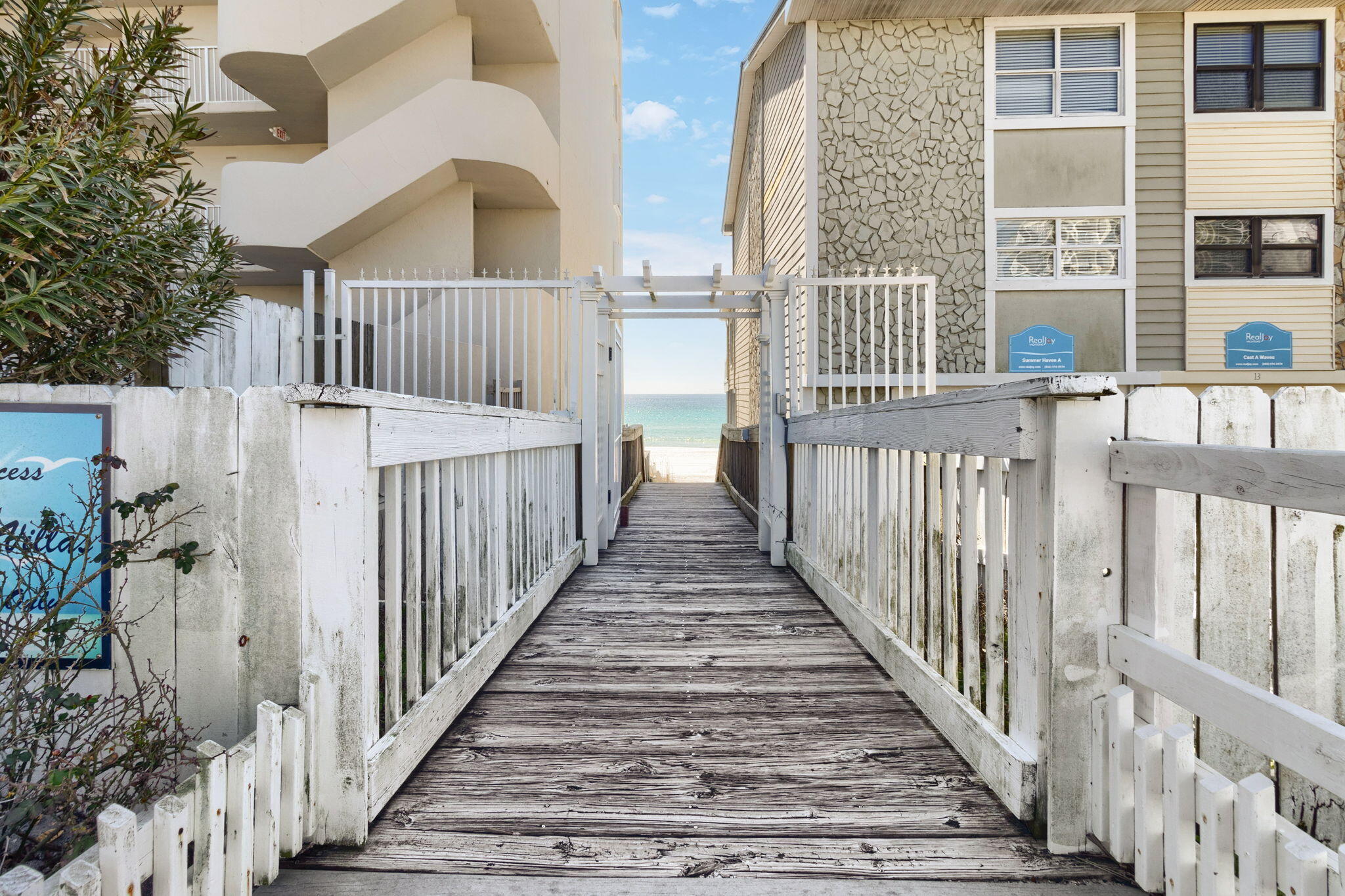 MIRAMAR BEACH VILLAS - Residential