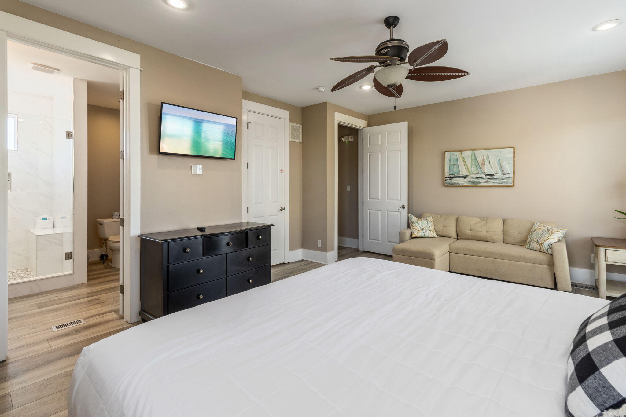 MIRAMAR BEACH VILLAS - Residential