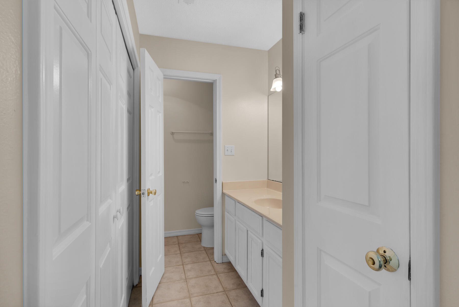 COVENTRY CORNERS - Residential