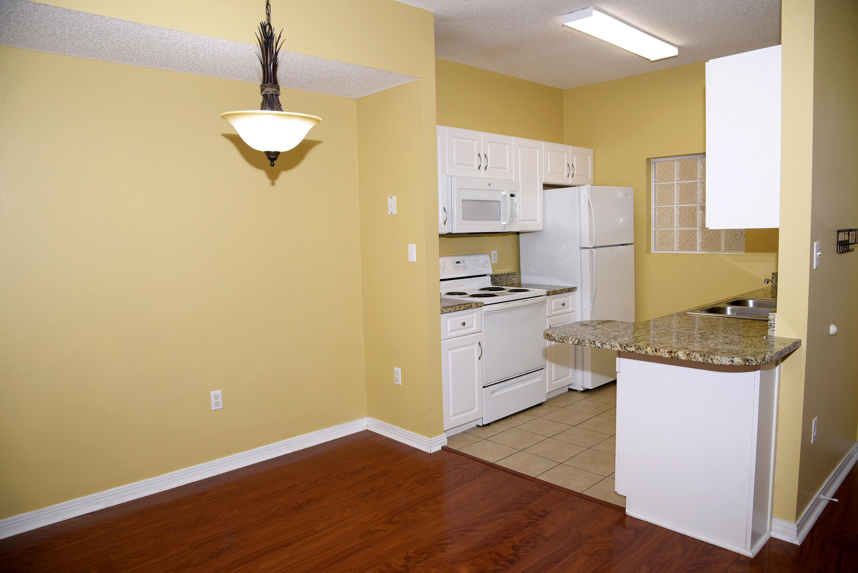 THE OAKS AT NICEVILLE - Residential Lease