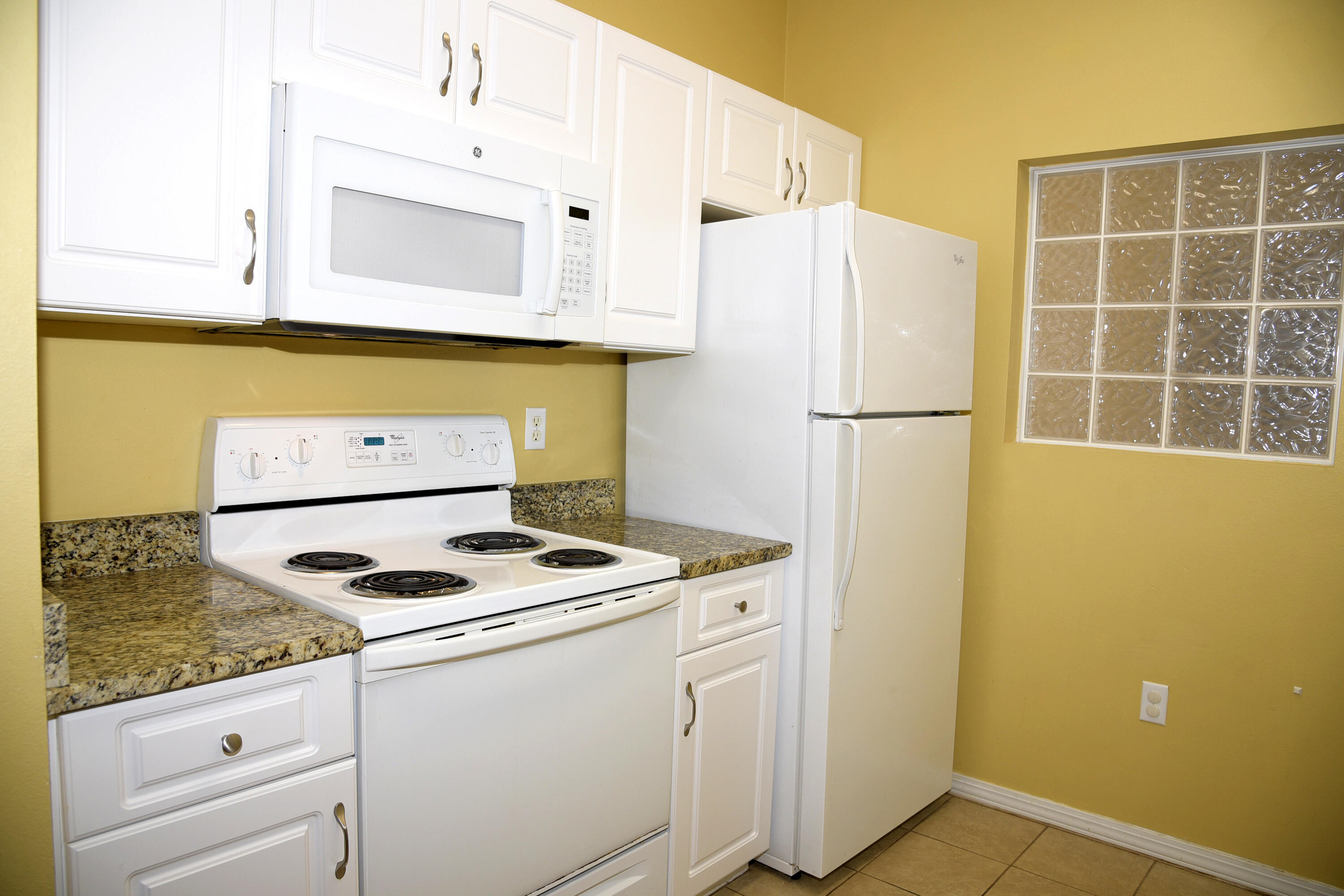 THE OAKS AT NICEVILLE - Residential Lease